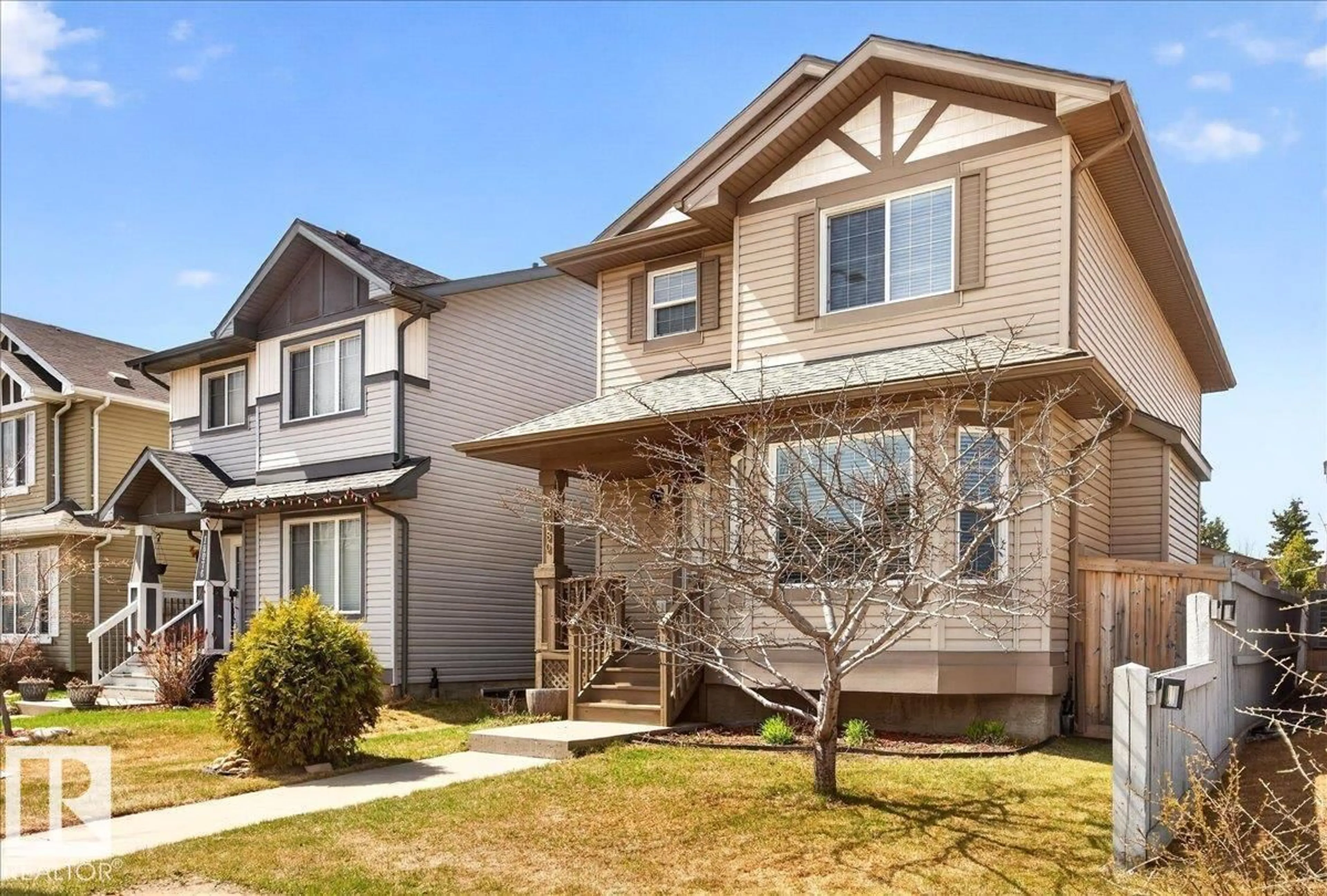 Home with vinyl exterior material, street for 18080 89 ST, Edmonton Alberta T5Z0J5