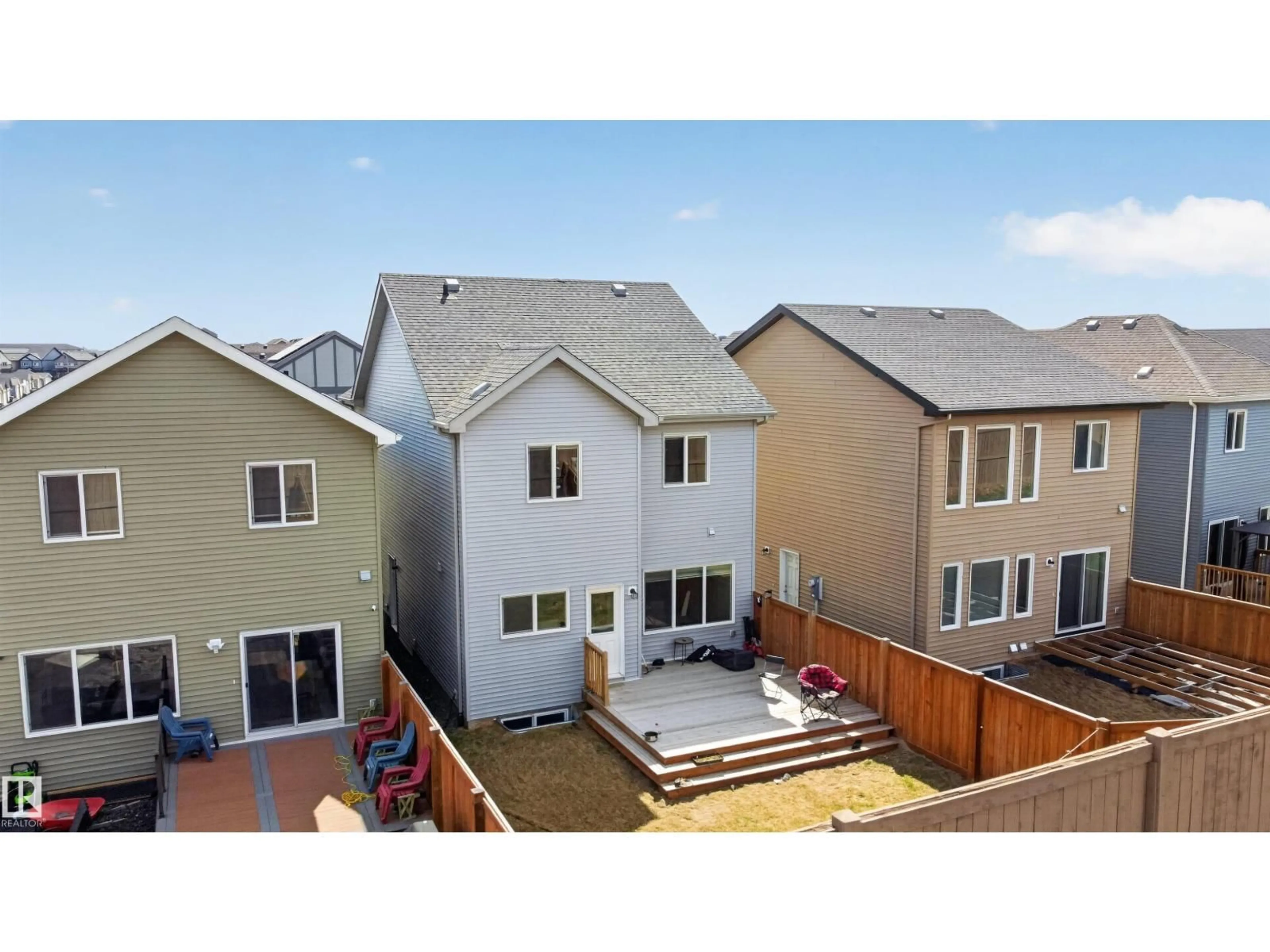 A pic from outside/outdoor area/front of a property/back of a property/a pic from drone, unknown for 22638 99A AV, Edmonton Alberta T5T7V1