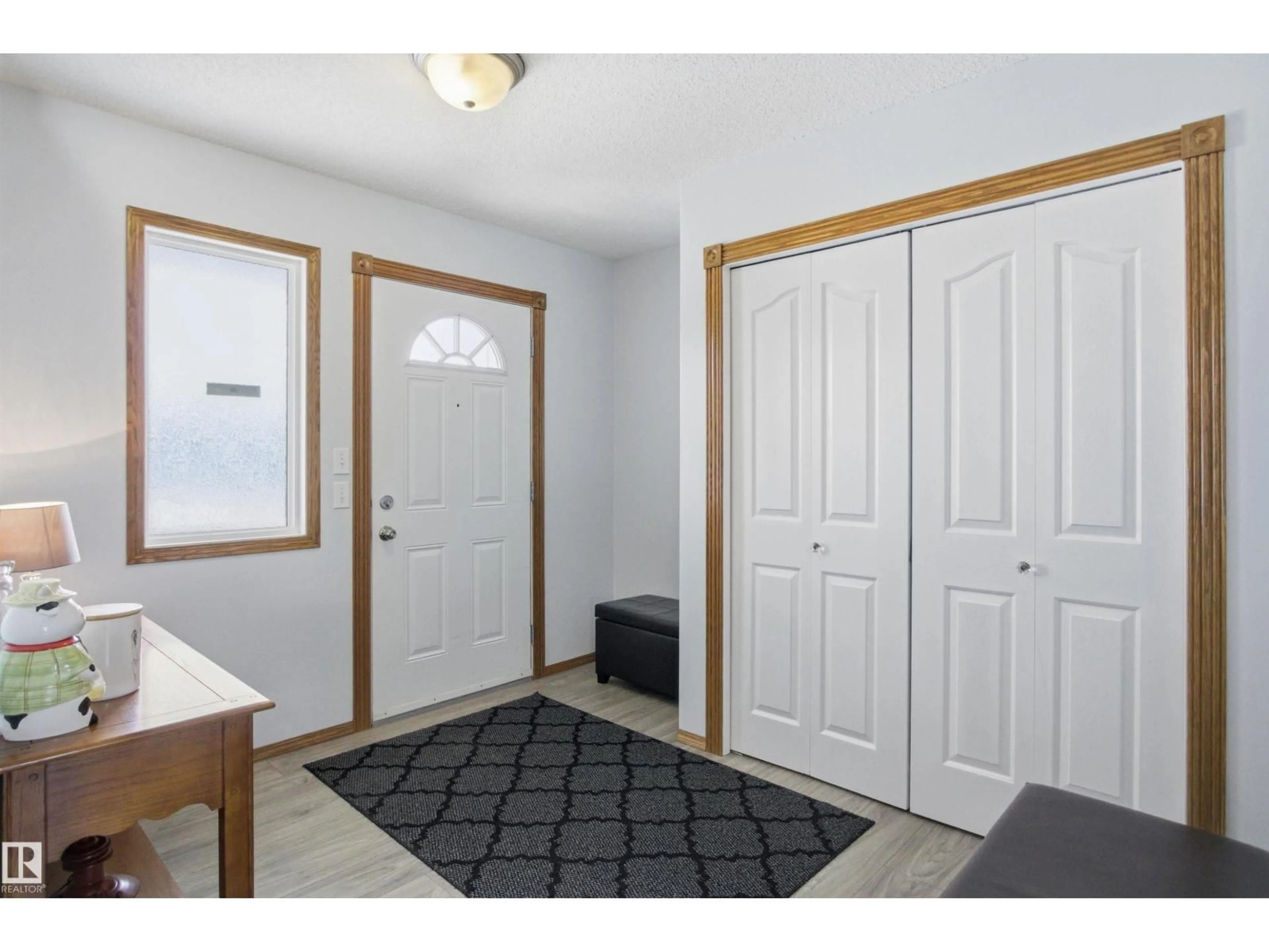 Indoor entryway for 6014 48 AV, Beaumont Alberta T4X0A3