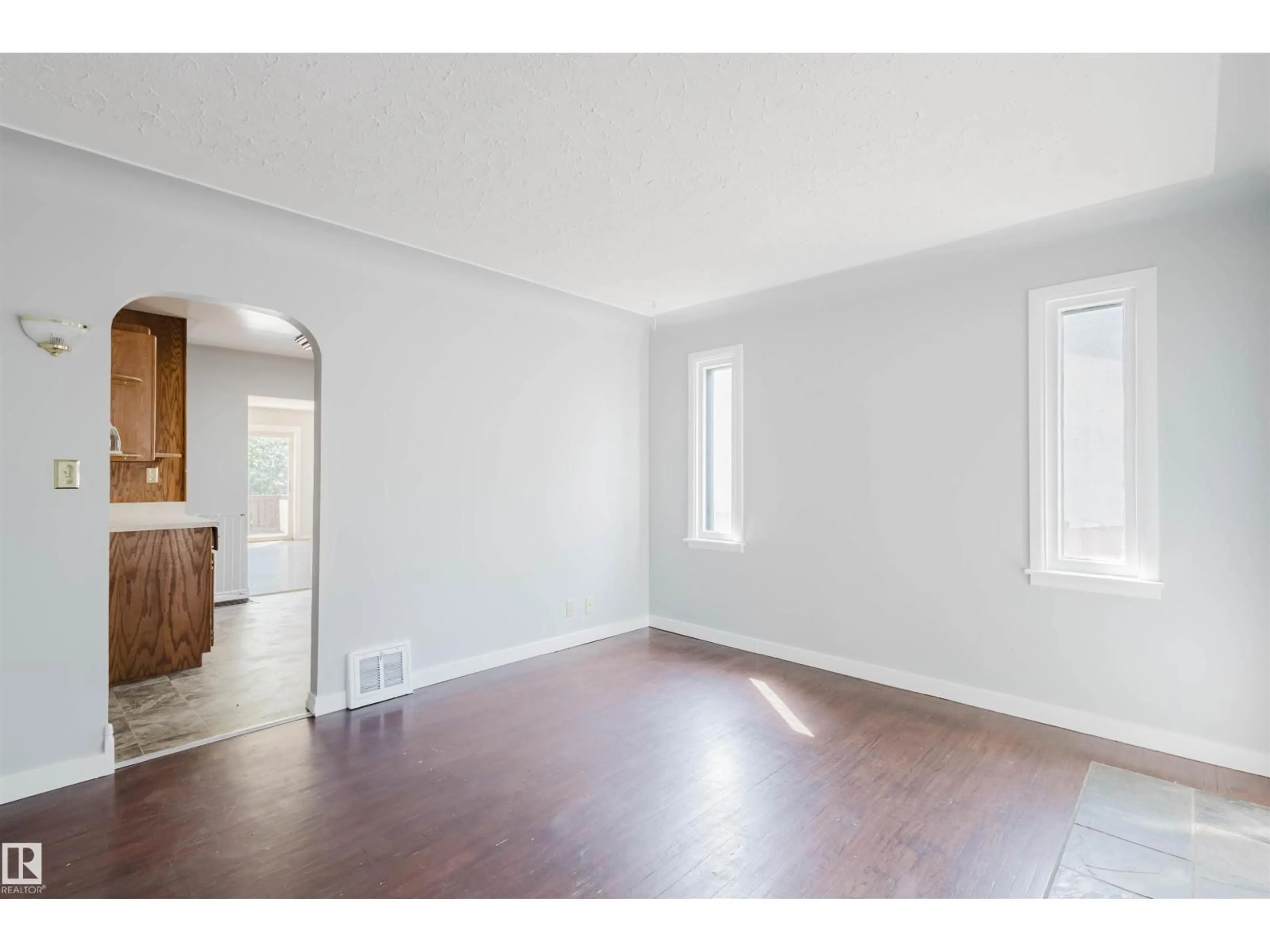 A pic of a room for 9731 162 ST, Edmonton Alberta T5P3L1