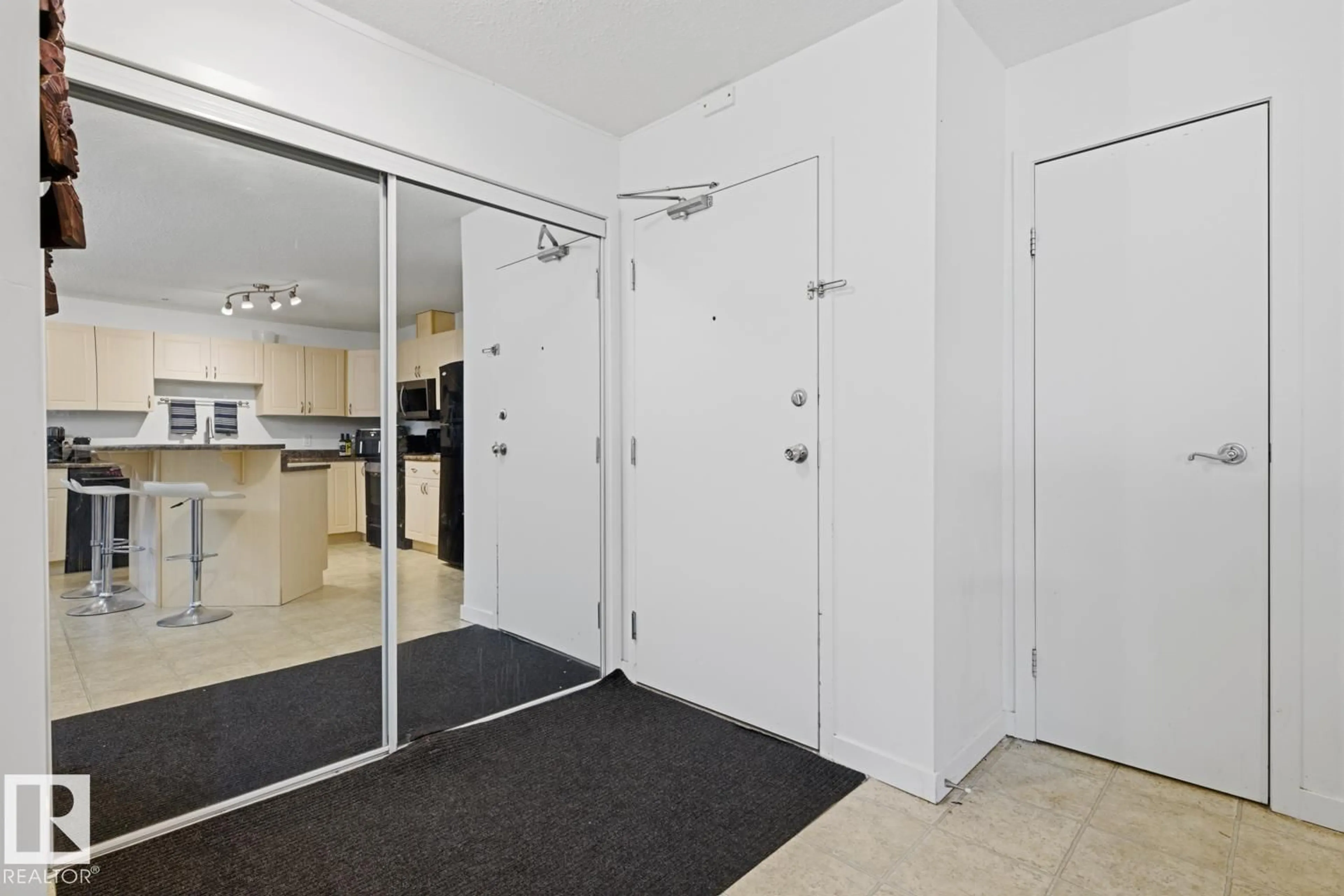 Indoor foyer for #304 - 4312 139 AVE, Edmonton Alberta T5Y2Z7