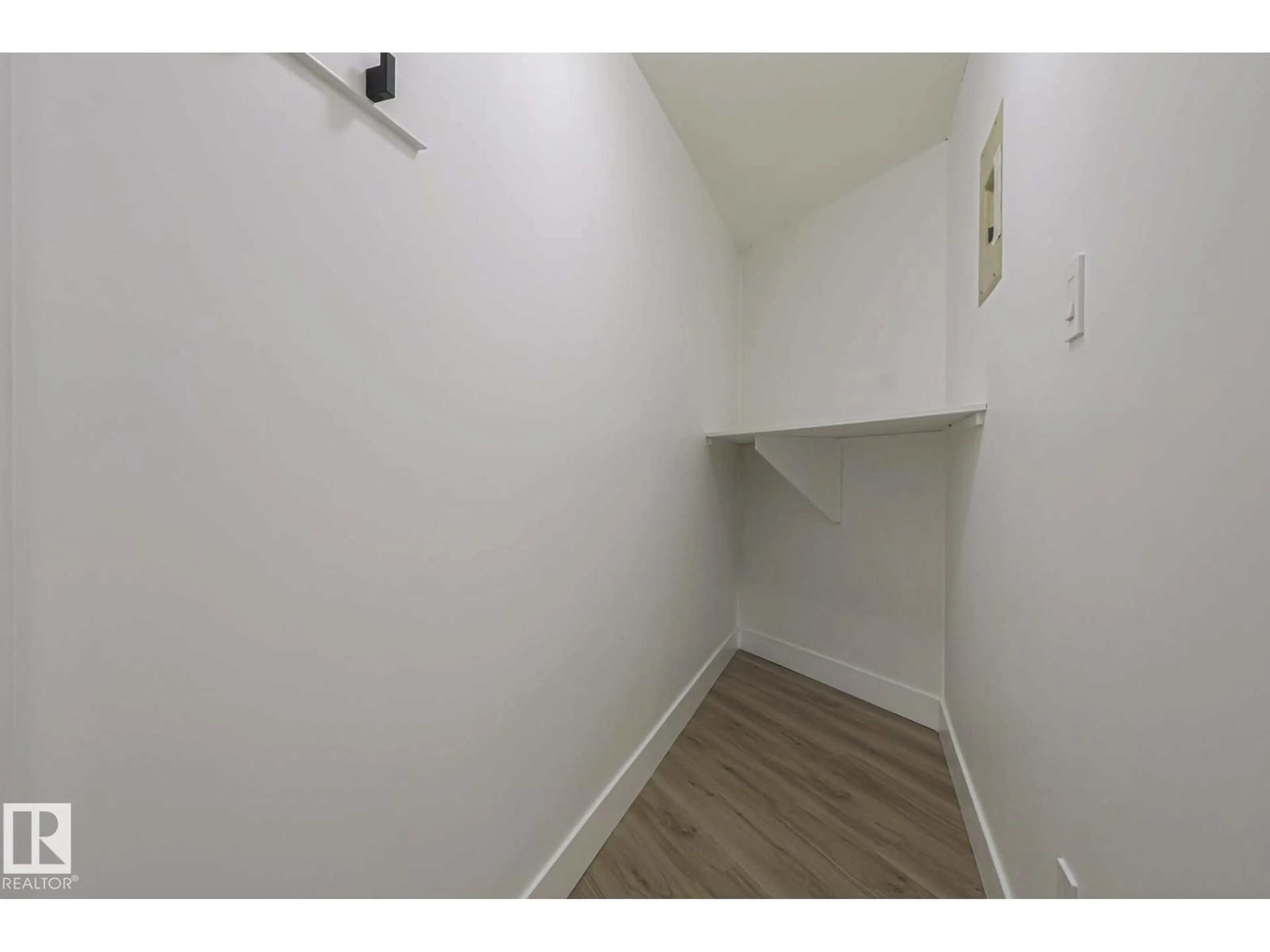 A pic of a room for 10149 - 505 SASKATCHEWAN DR, Edmonton Alberta T6E4Y9