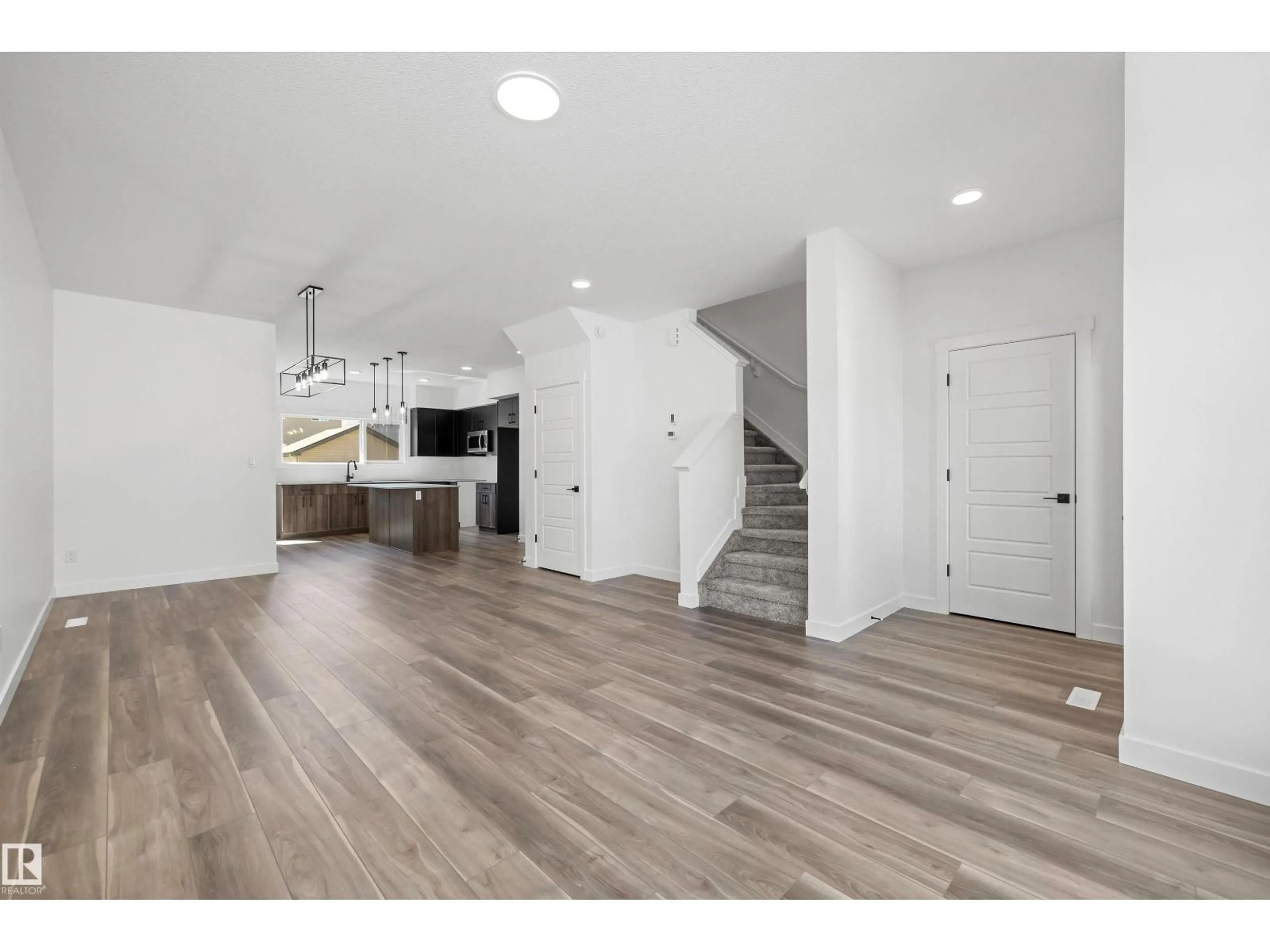 Unknown for 20631 43 AV, Edmonton Alberta T6M3E3