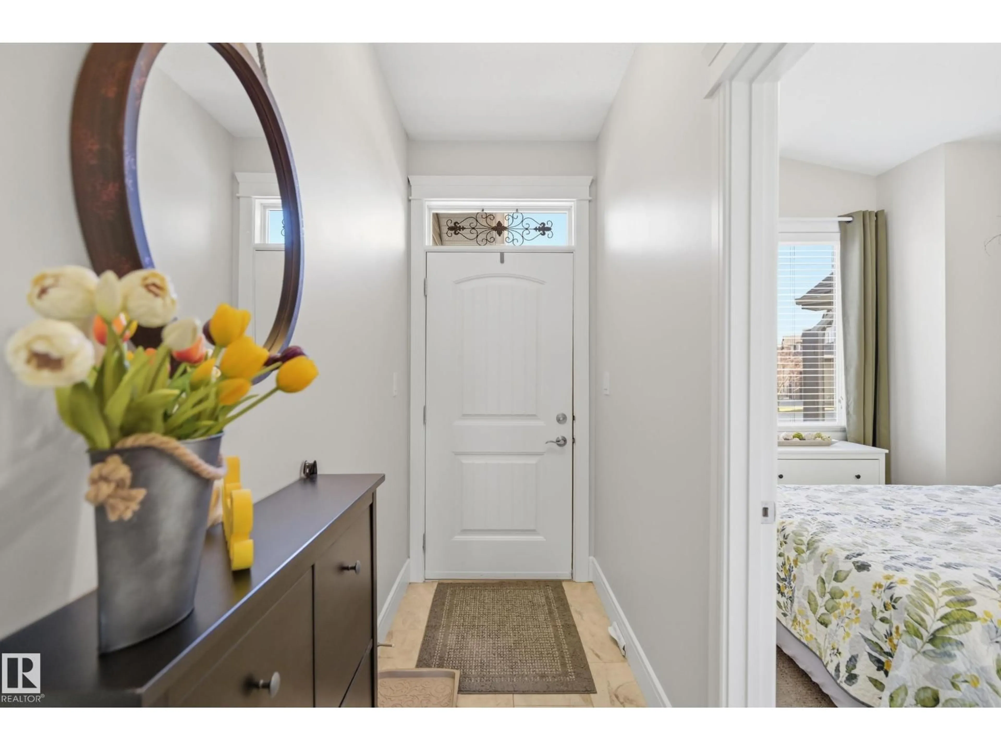 Indoor entryway for 77 RICHMOND LI, Fort Saskatchewan Alberta T8L0S2