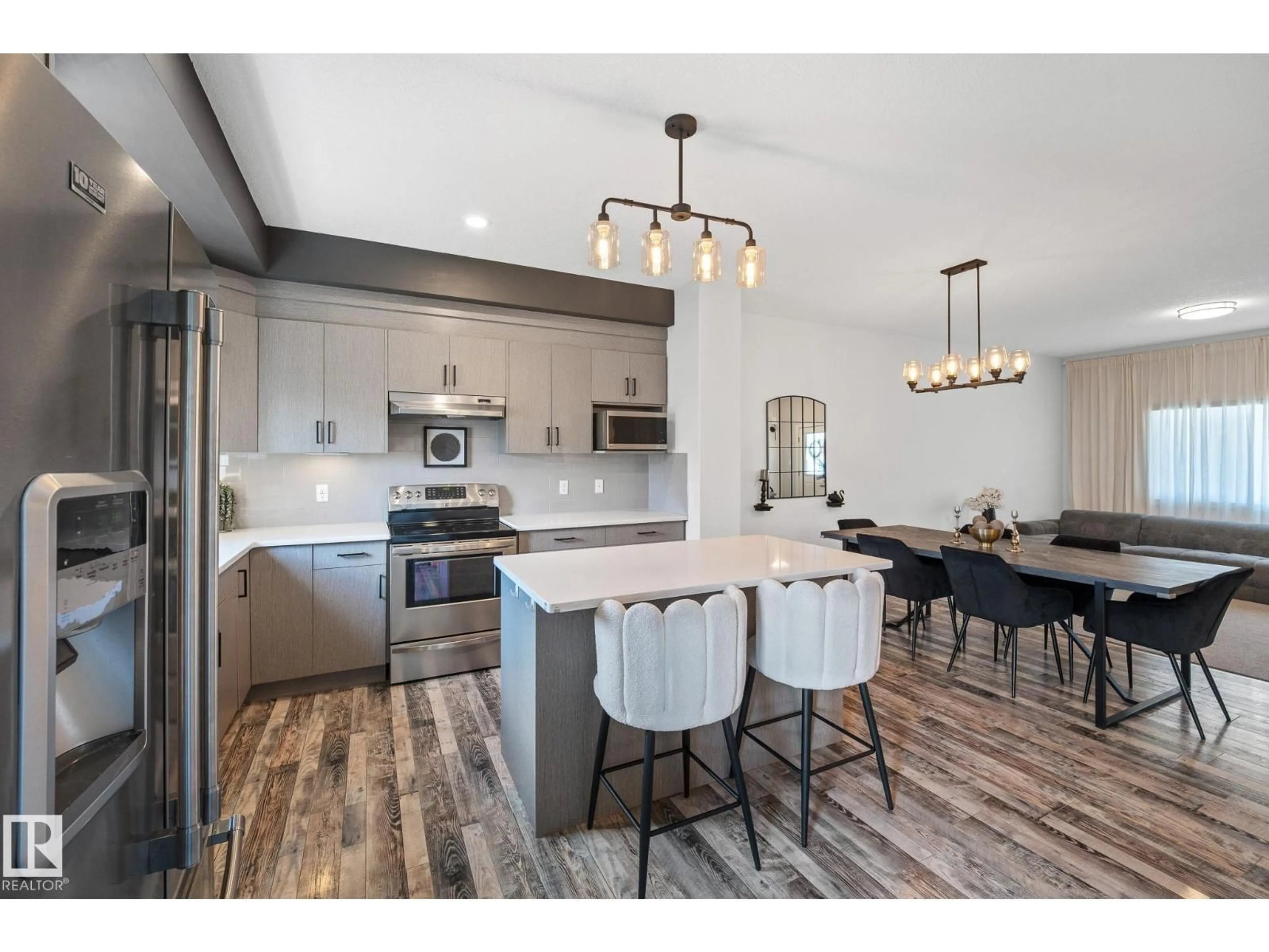 Open concept kitchen, unknown for 911 MORRIS WY, Leduc Alberta T9E1E9