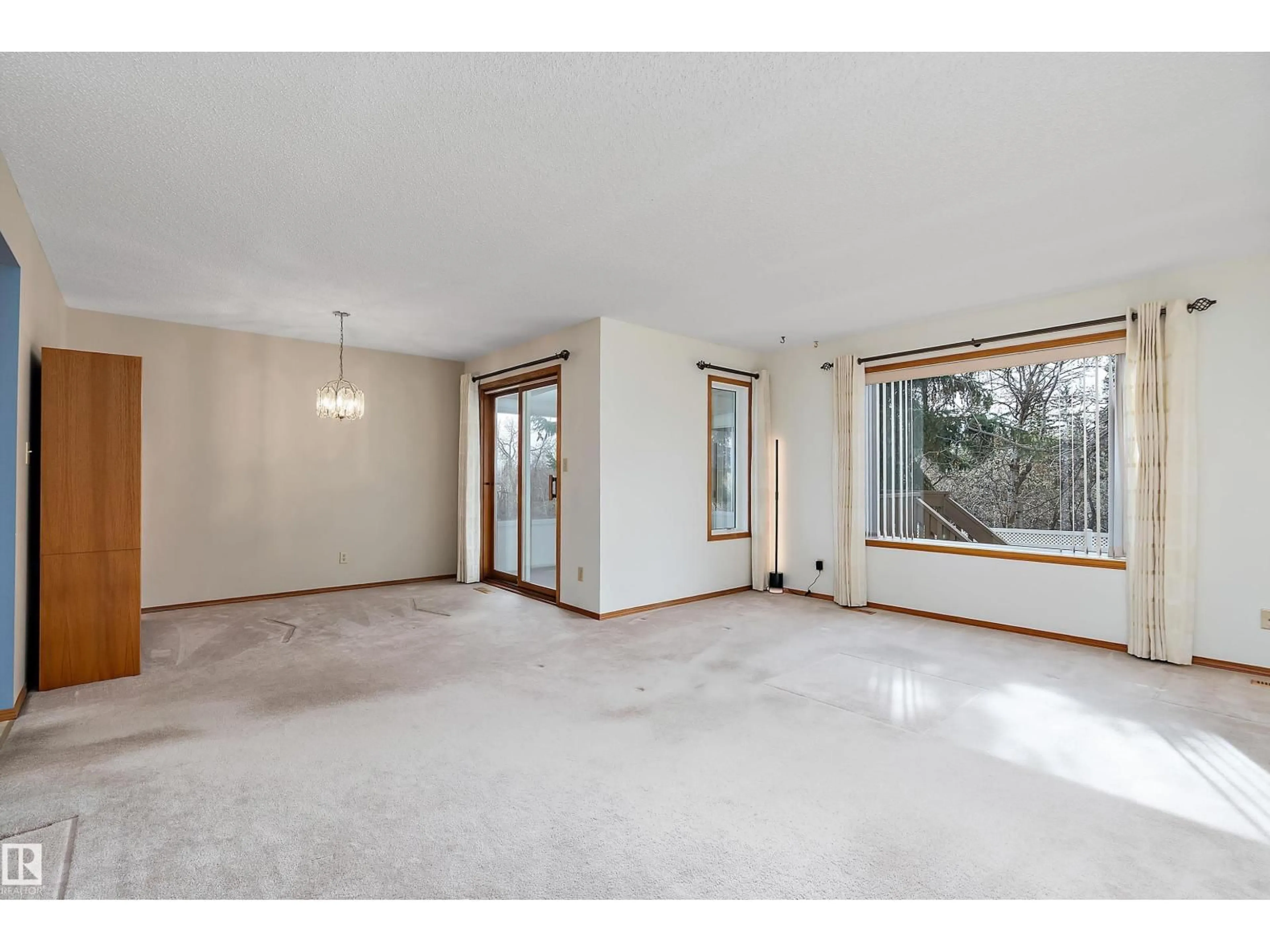 A pic of a room for 903 - 45 109 ST, Edmonton Alberta T6J6R1