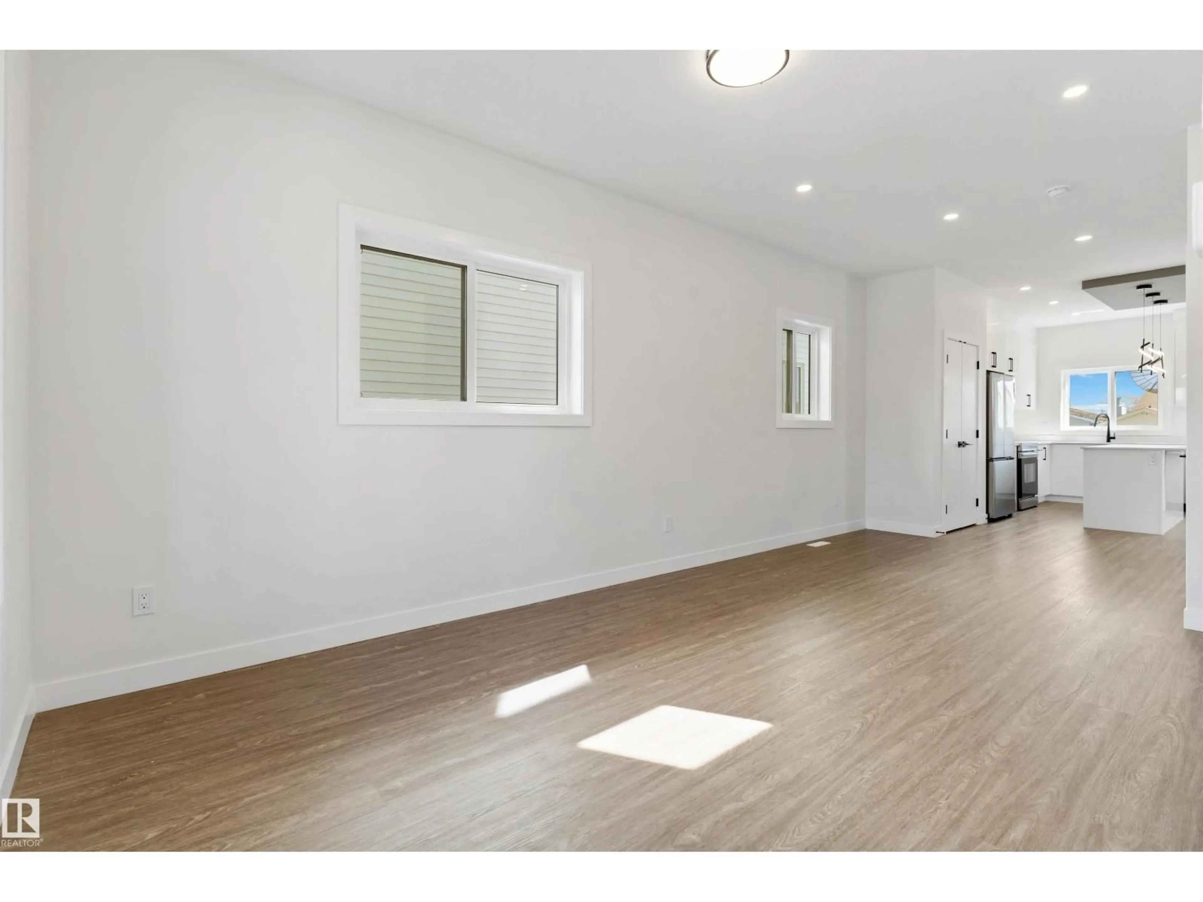 A pic of a room for NW - 12427 47 ST, Edmonton Alberta T5W5E5
