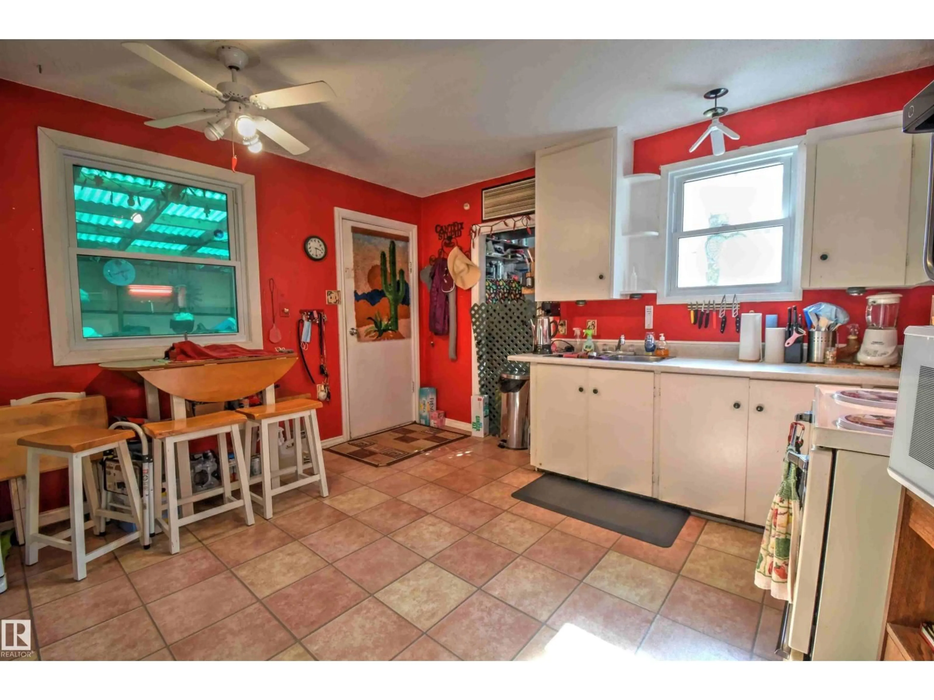 Standard kitchen, ceramic/tile floor for 26 - 562007 RR 113, Rural Two Hills County Alberta T0B4K0