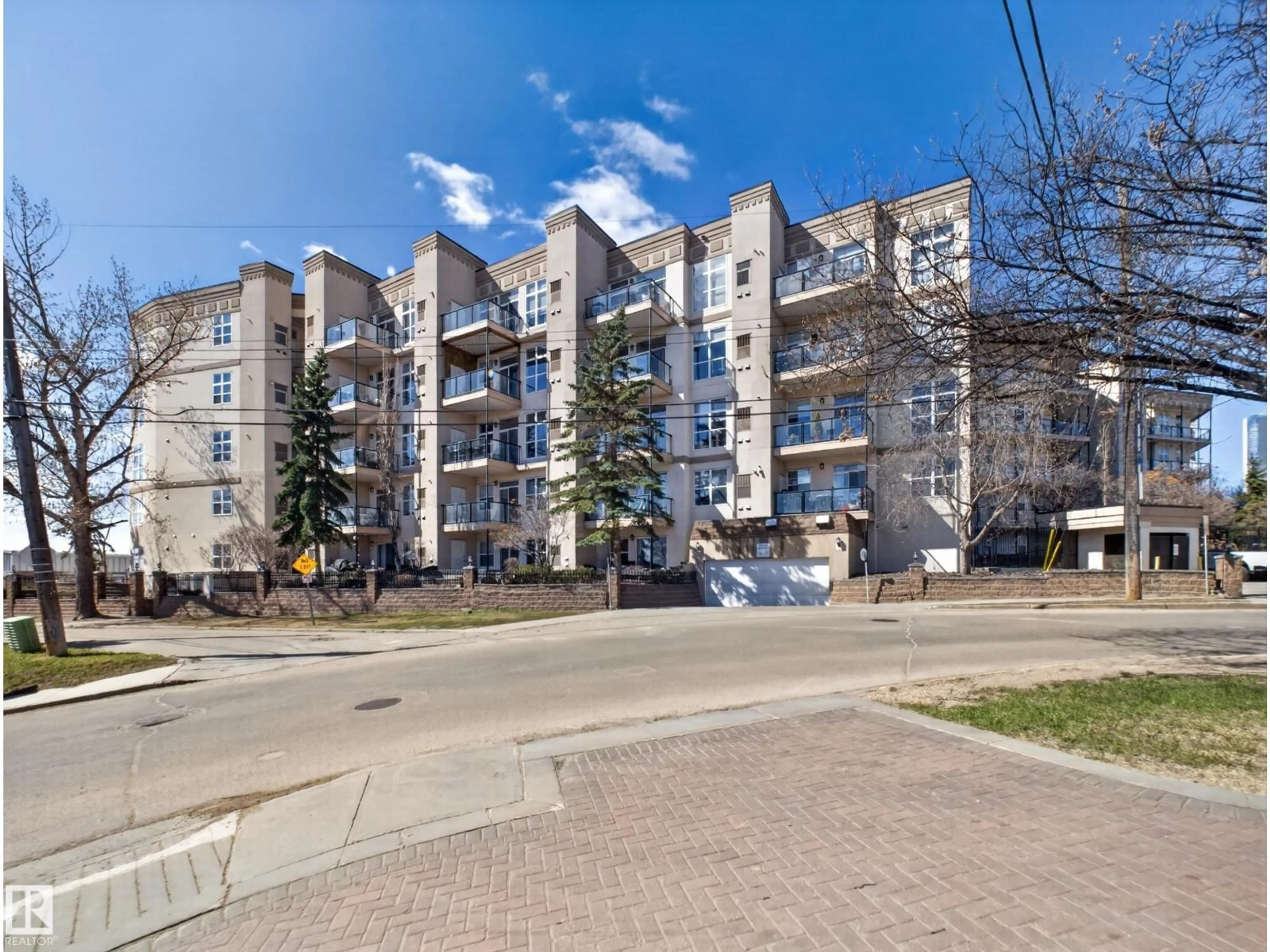 Unknown for 516 9507 101 AV NW, Edmonton Alberta T5H4R1