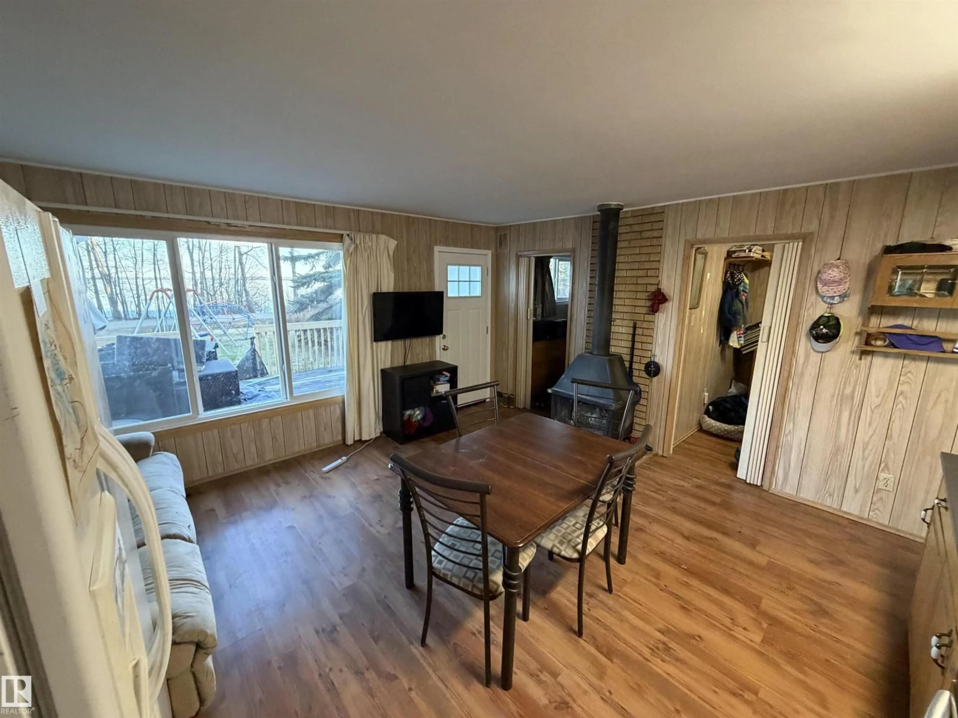 A pic of a room for 200 - 47436 RGE RD, Rural Leduc County Alberta T0C2C0