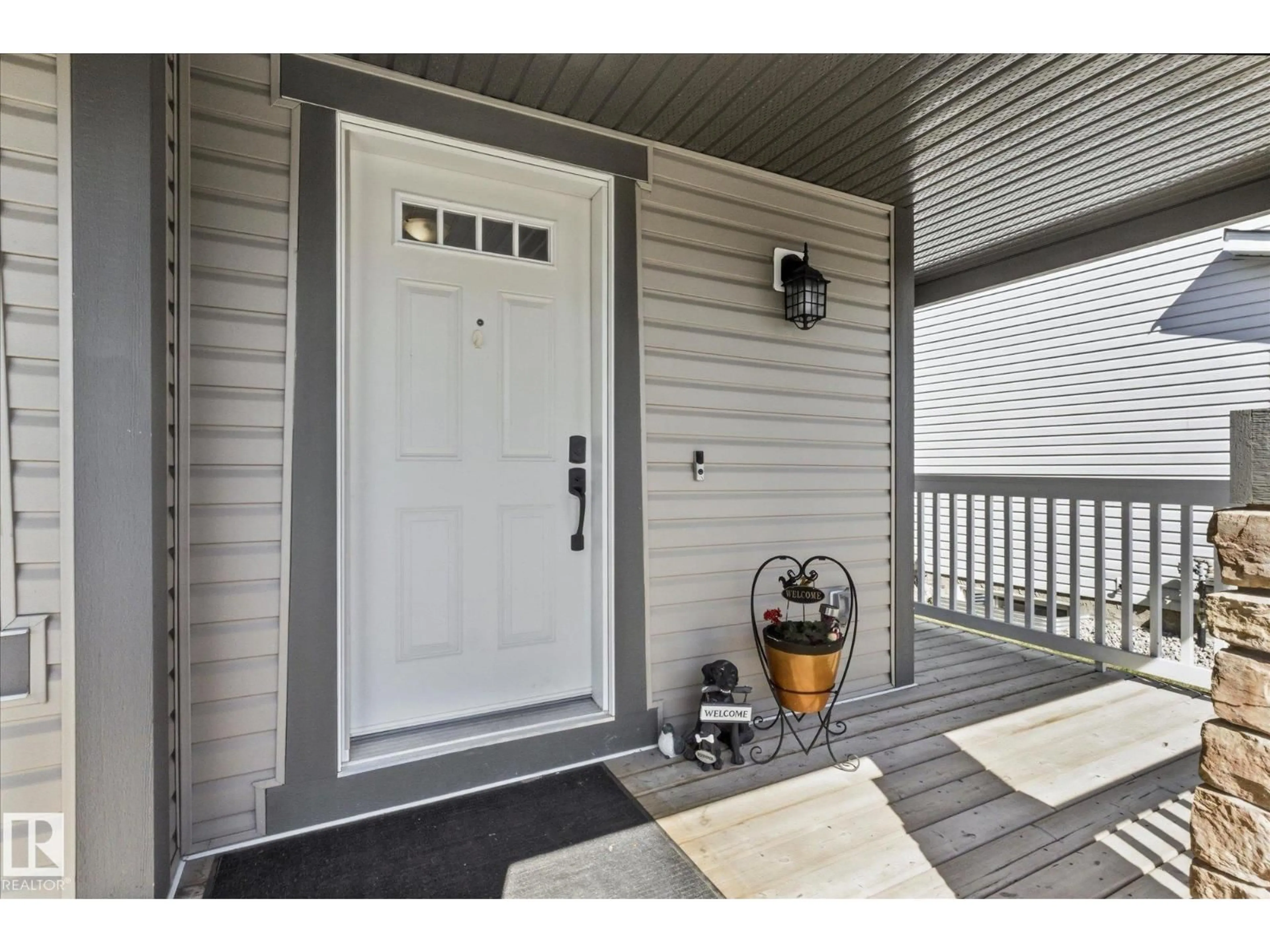 Indoor entryway for 552 178A ST, Edmonton Alberta T6W2L4