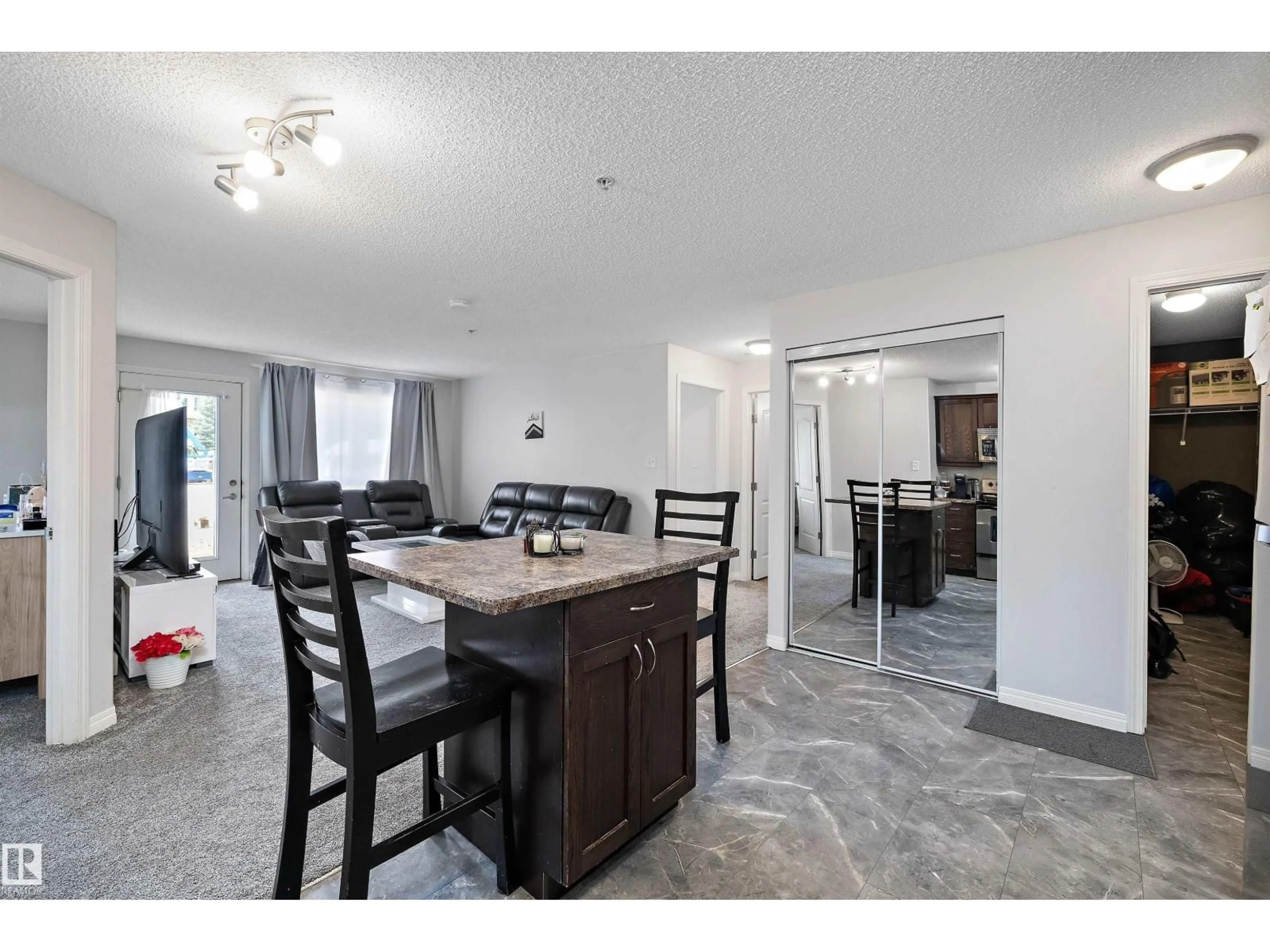 Unknown for #1128 - 1128 CLAREVIEW STATION DR, Edmonton Alberta T5Y0E6