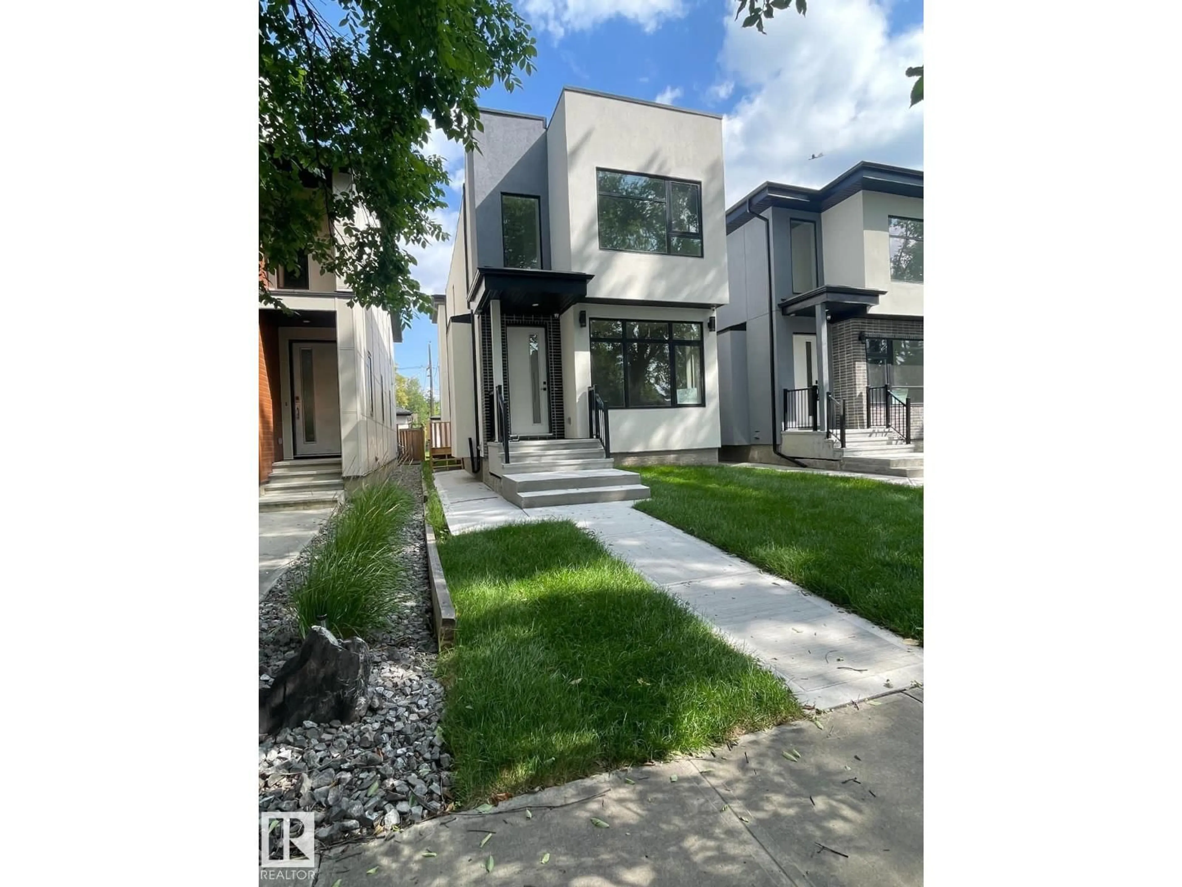 Unknown for 10227 146 ST, Edmonton Alberta T5N3A1
