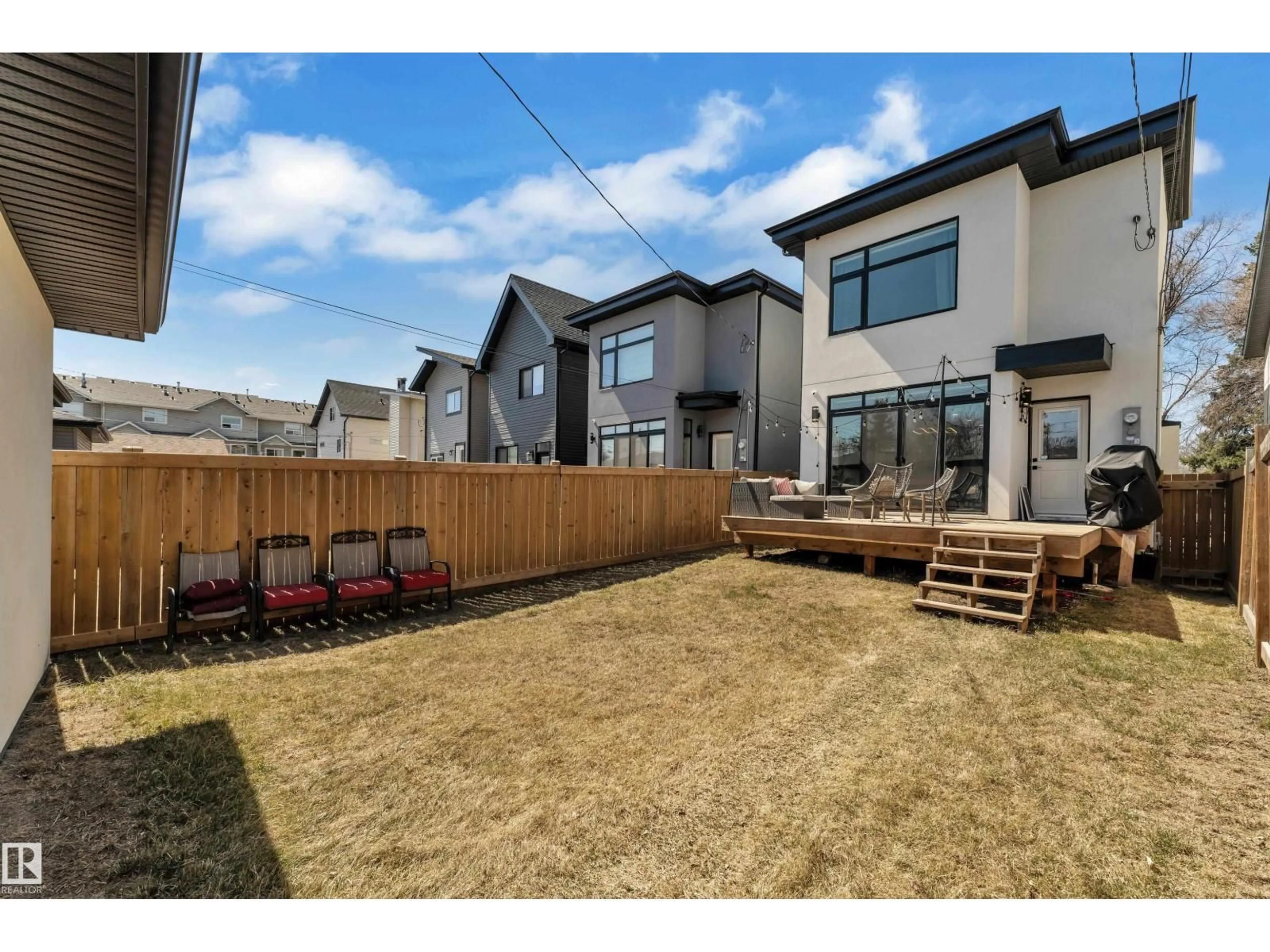 Unknown for 10227 146 ST, Edmonton Alberta T5N3A1