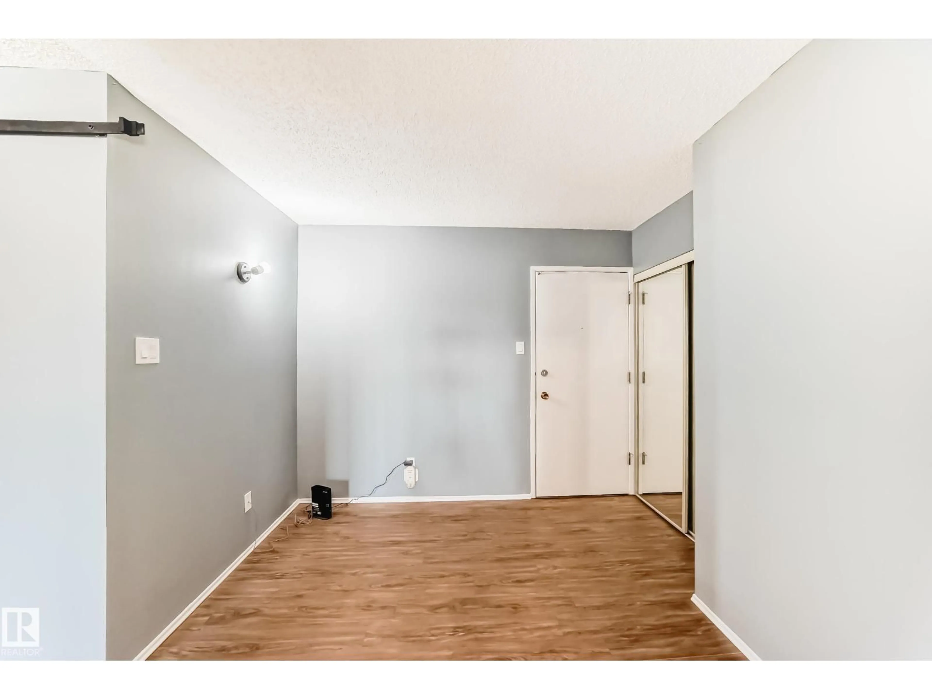 A pic of a room for #423 - 5125 RIVERBEND RD, Edmonton Alberta T6H5K5