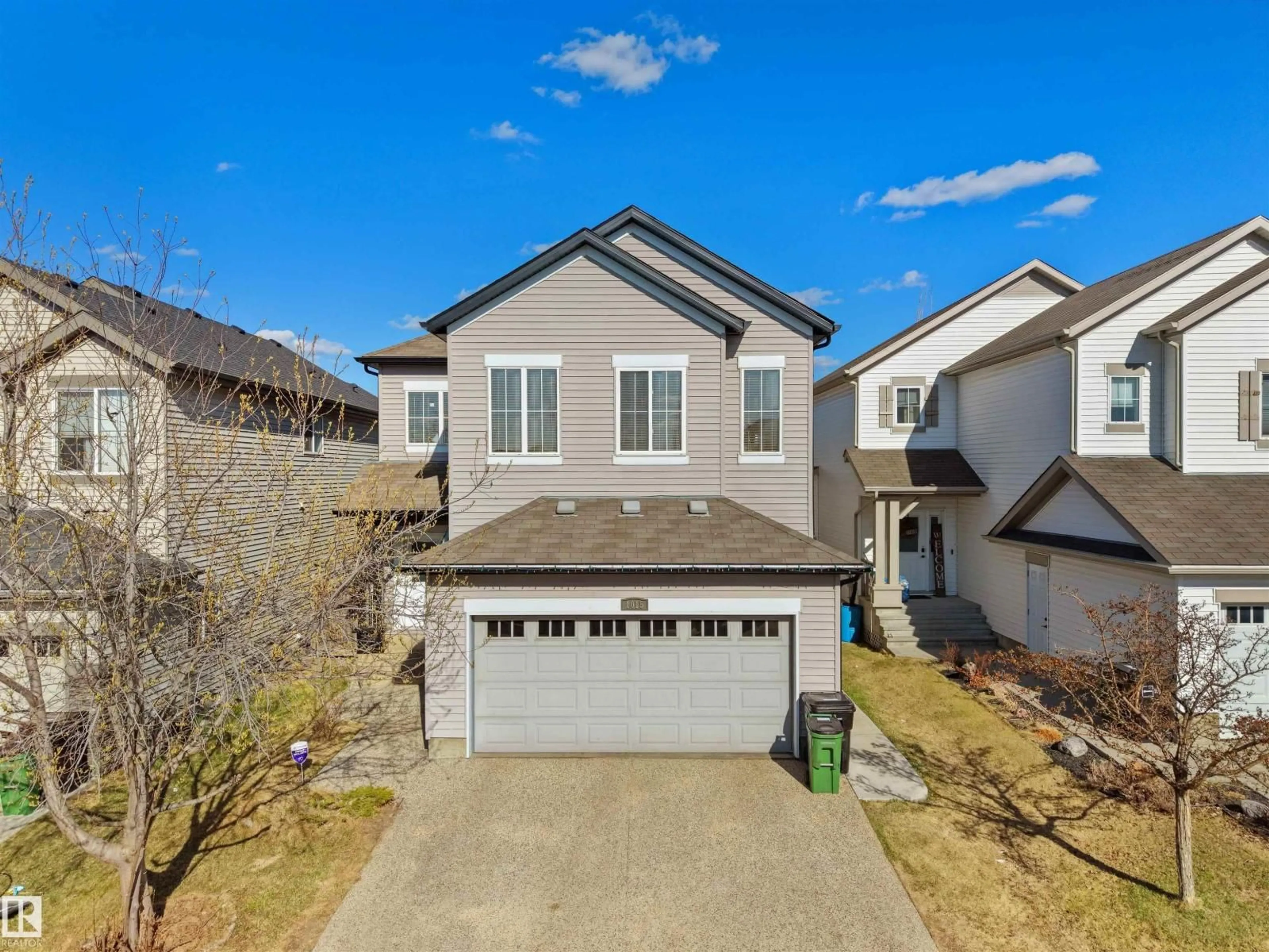 A pic from outside/outdoor area/front of a property/back of a property/a pic from drone, street for SW - 1015 61 ST, Edmonton Alberta T6X0M4