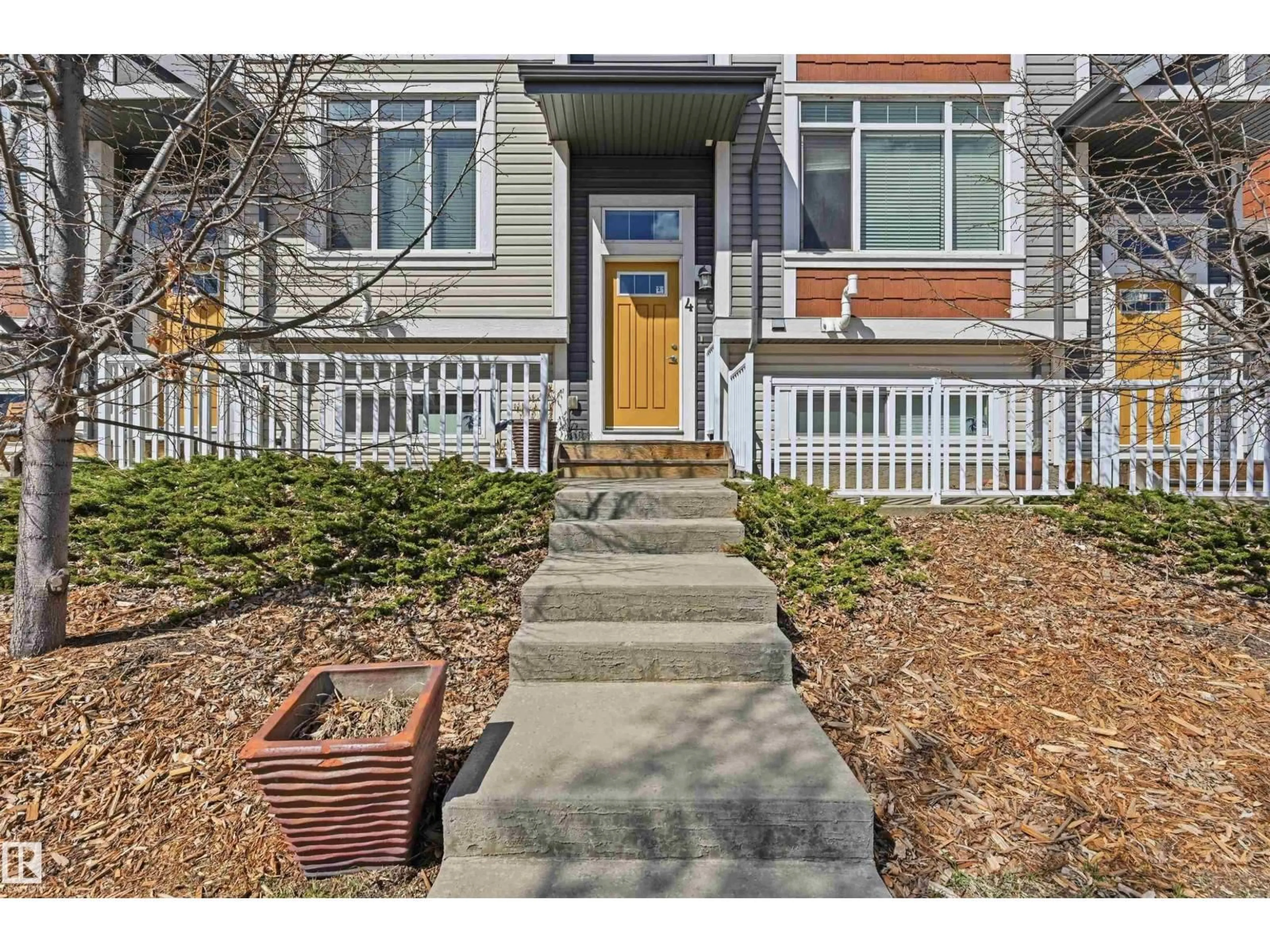 Unknown for #4 - 320 SECORD BV, Edmonton Alberta T5T7E8