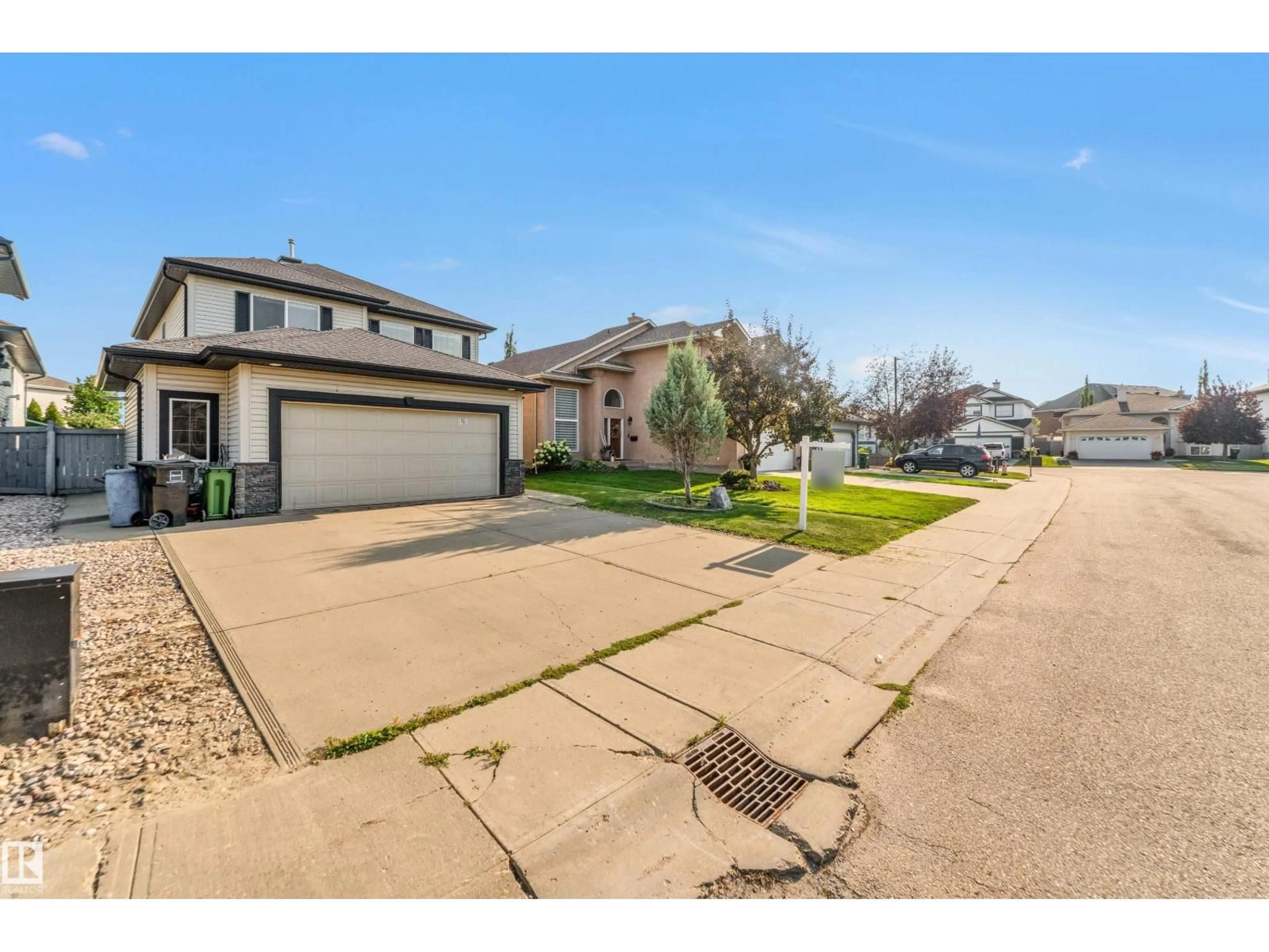 A pic from outside/outdoor area/front of a property/back of a property/a pic from drone, street for 10621 175A AV, Edmonton Alberta T5X6C1