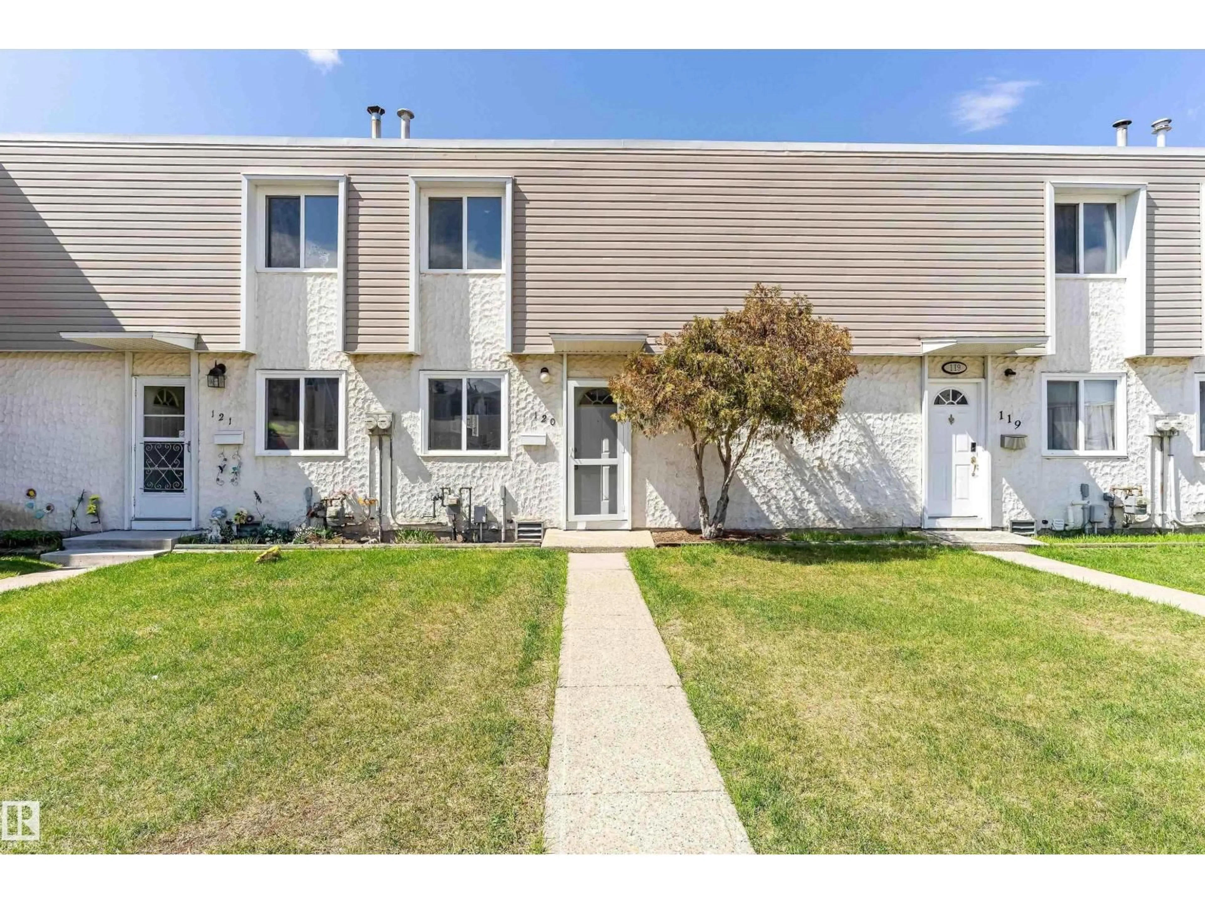 Home with vinyl exterior material, street for NW - 120 CORNELL CO, Edmonton Alberta T5C3C3
