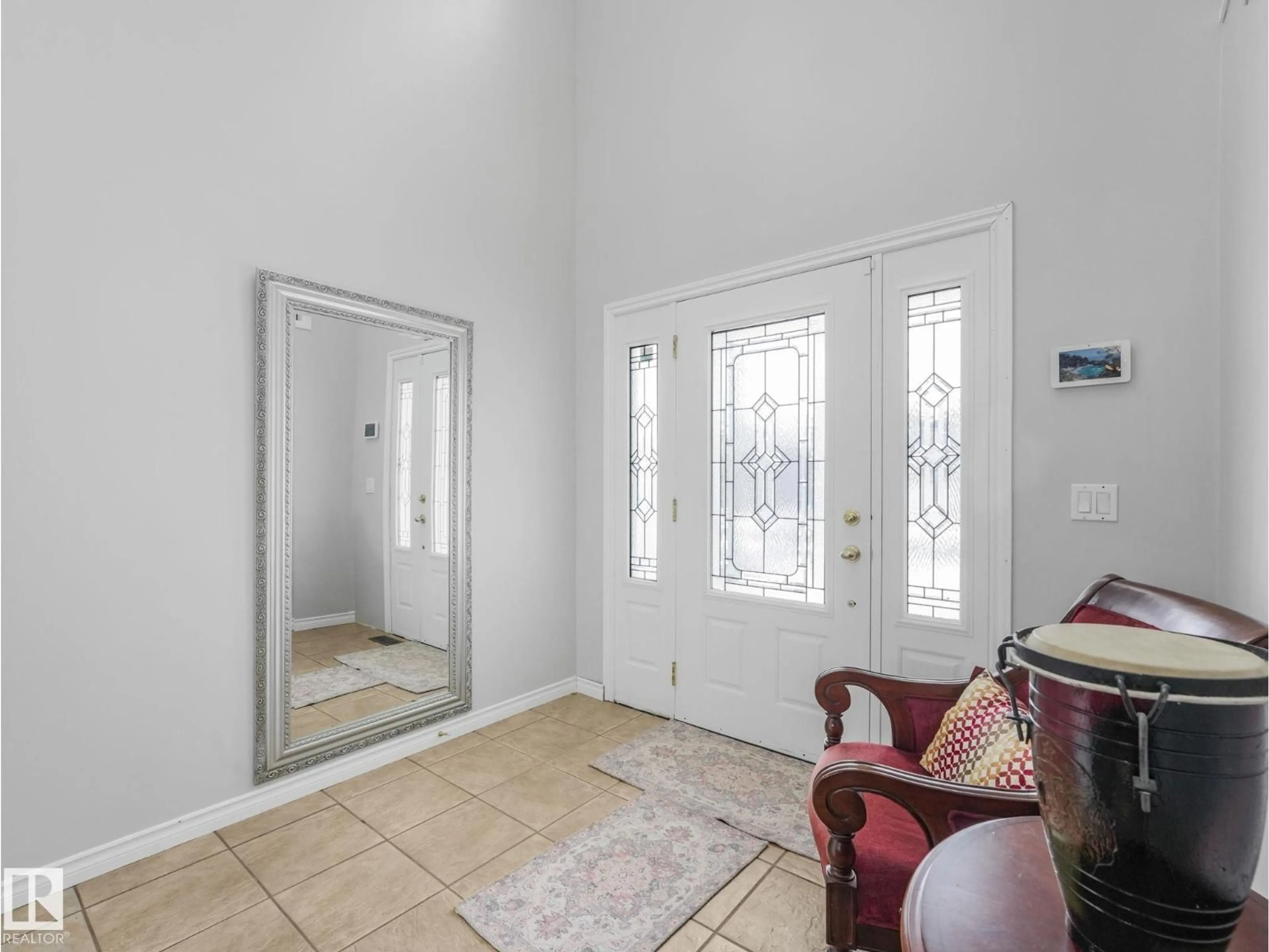 Indoor entryway for NW - 16237 129A ST, Edmonton Alberta T6V1T1