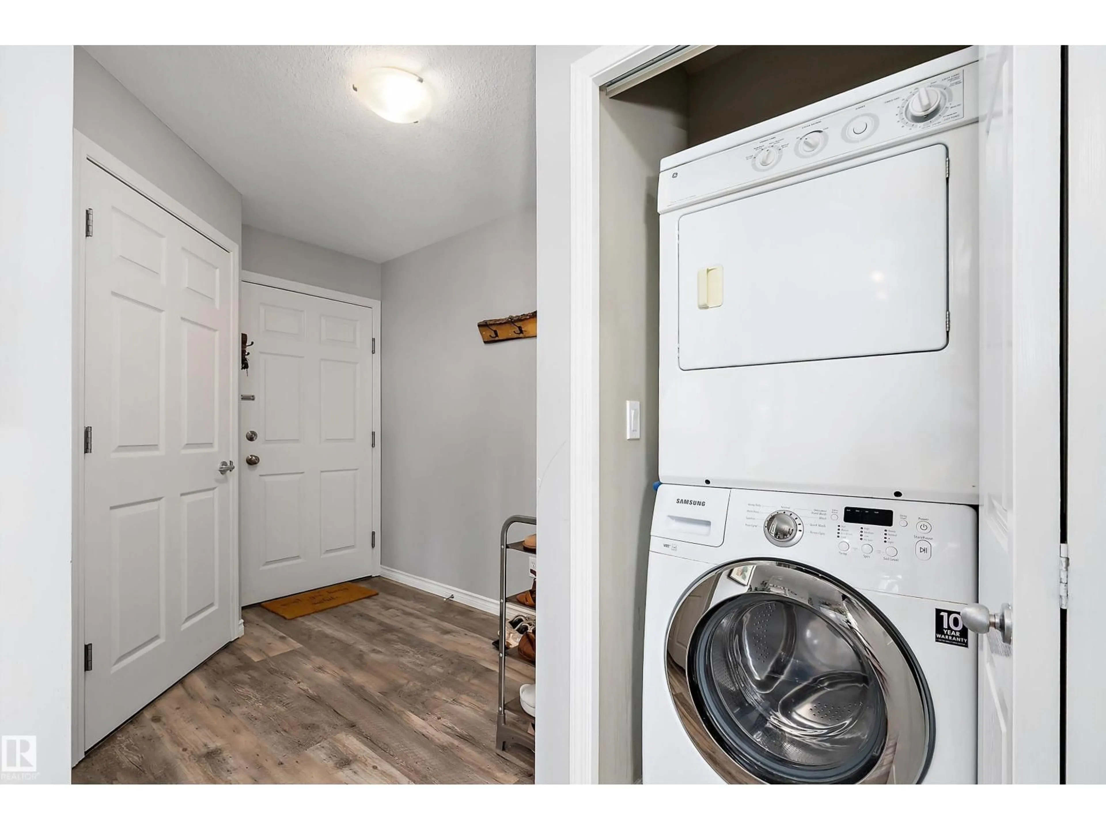 Laundry room for 40 - 402 SUMMERWOOD BV, Sherwood Park Alberta T8H0C2