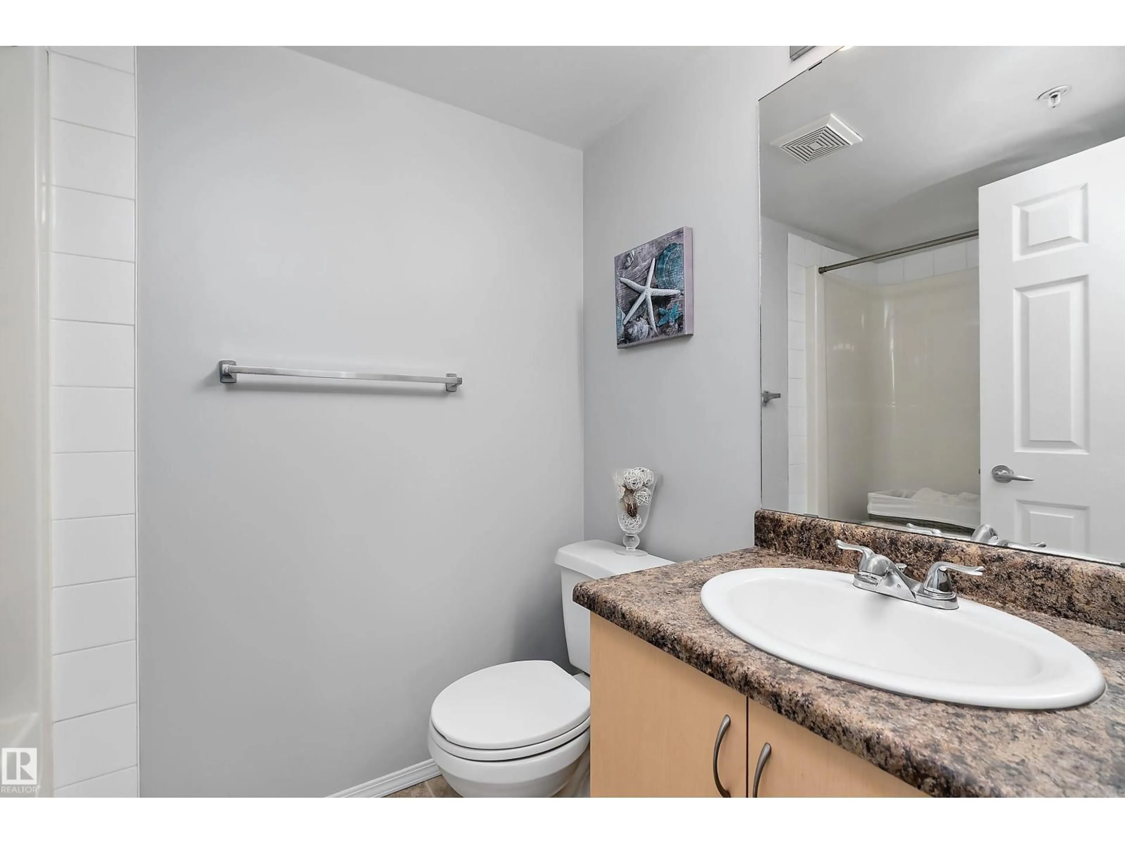 Standard bathroom, unknown for 40 - 402 SUMMERWOOD BV, Sherwood Park Alberta T8H0C2