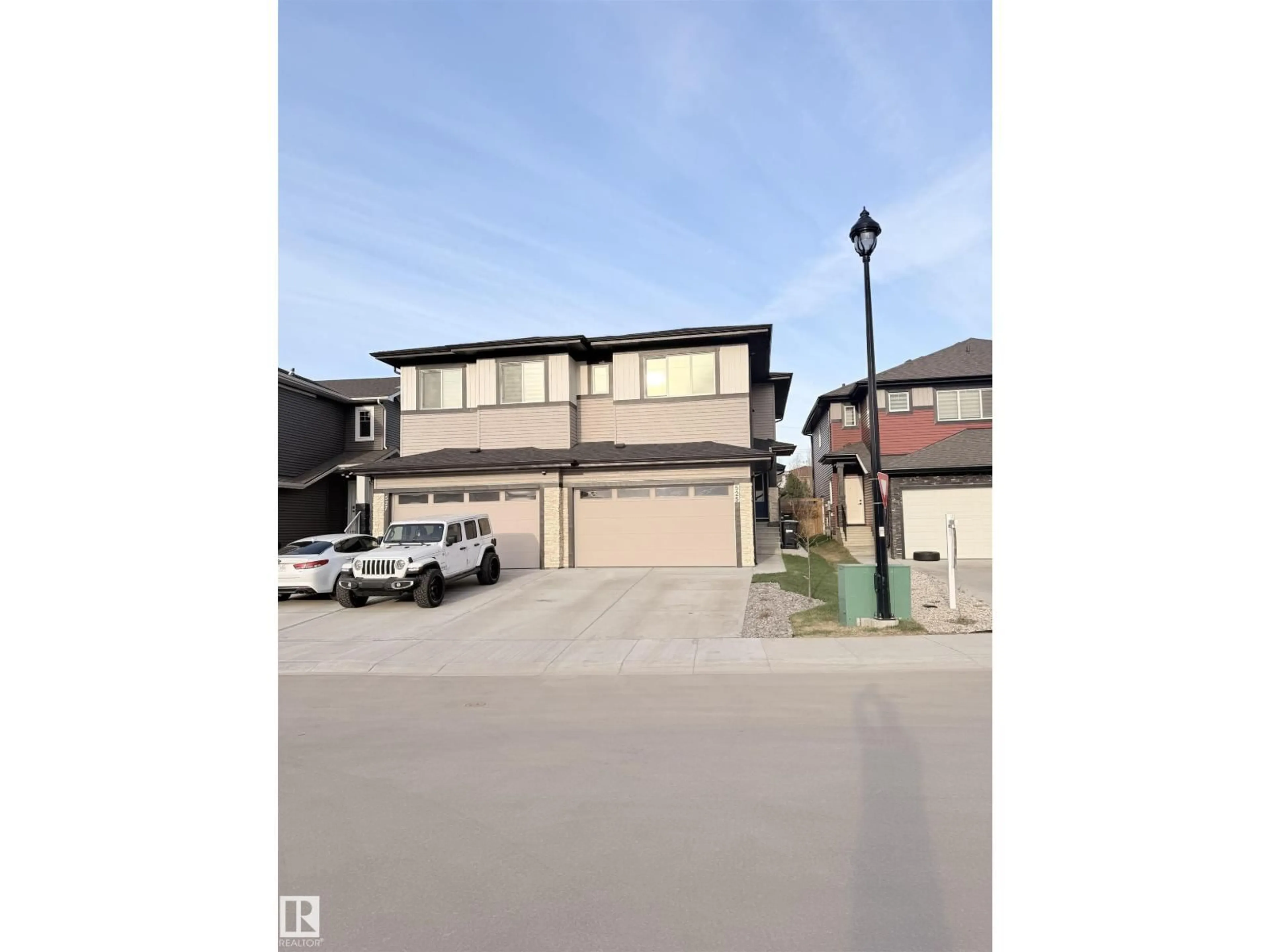 Blurry image for 525 KLEINS CO, Leduc Alberta T9E1M5