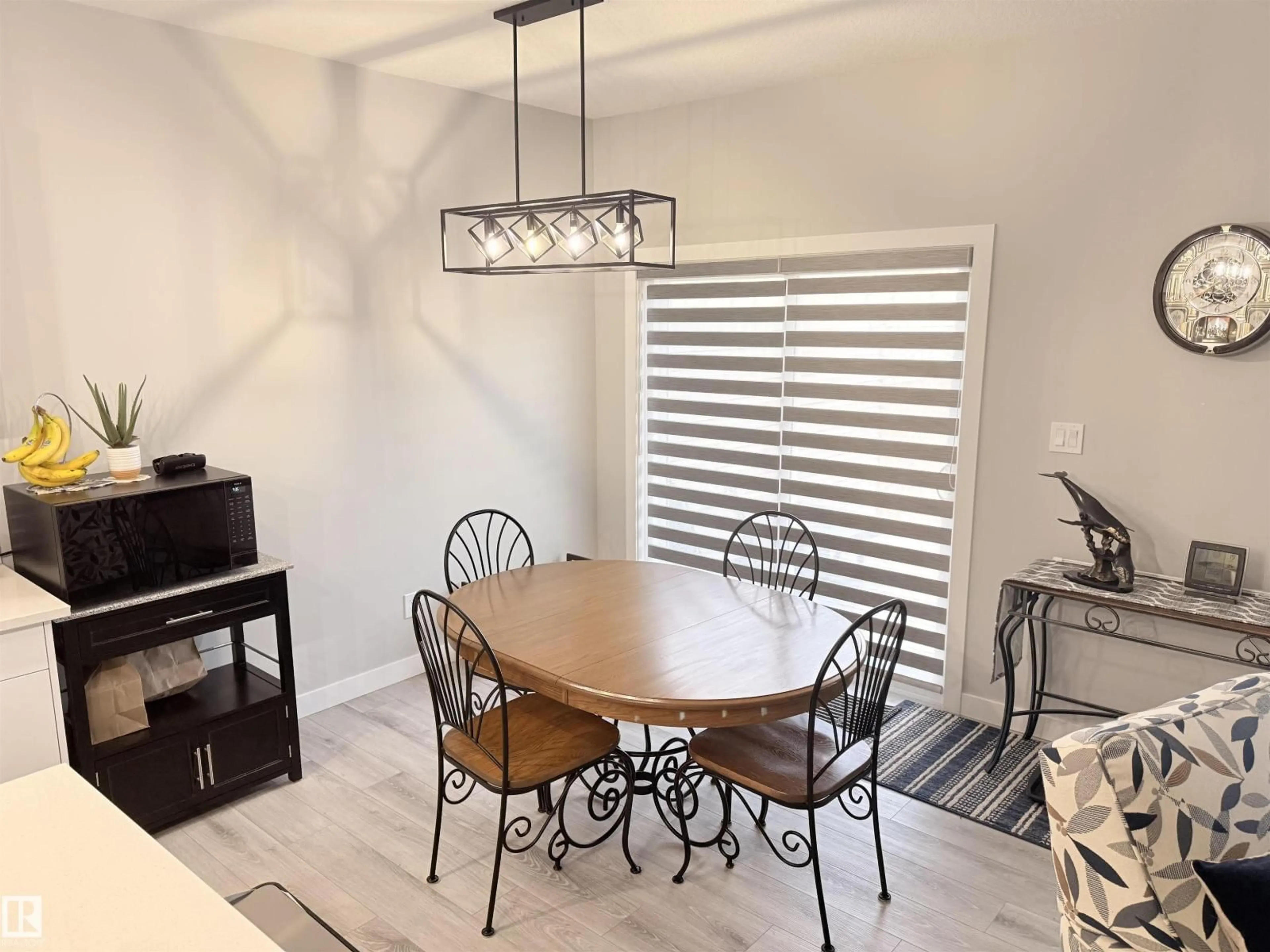 Dining room, unknown for 525 KLEINS CO, Leduc Alberta T9E1M5