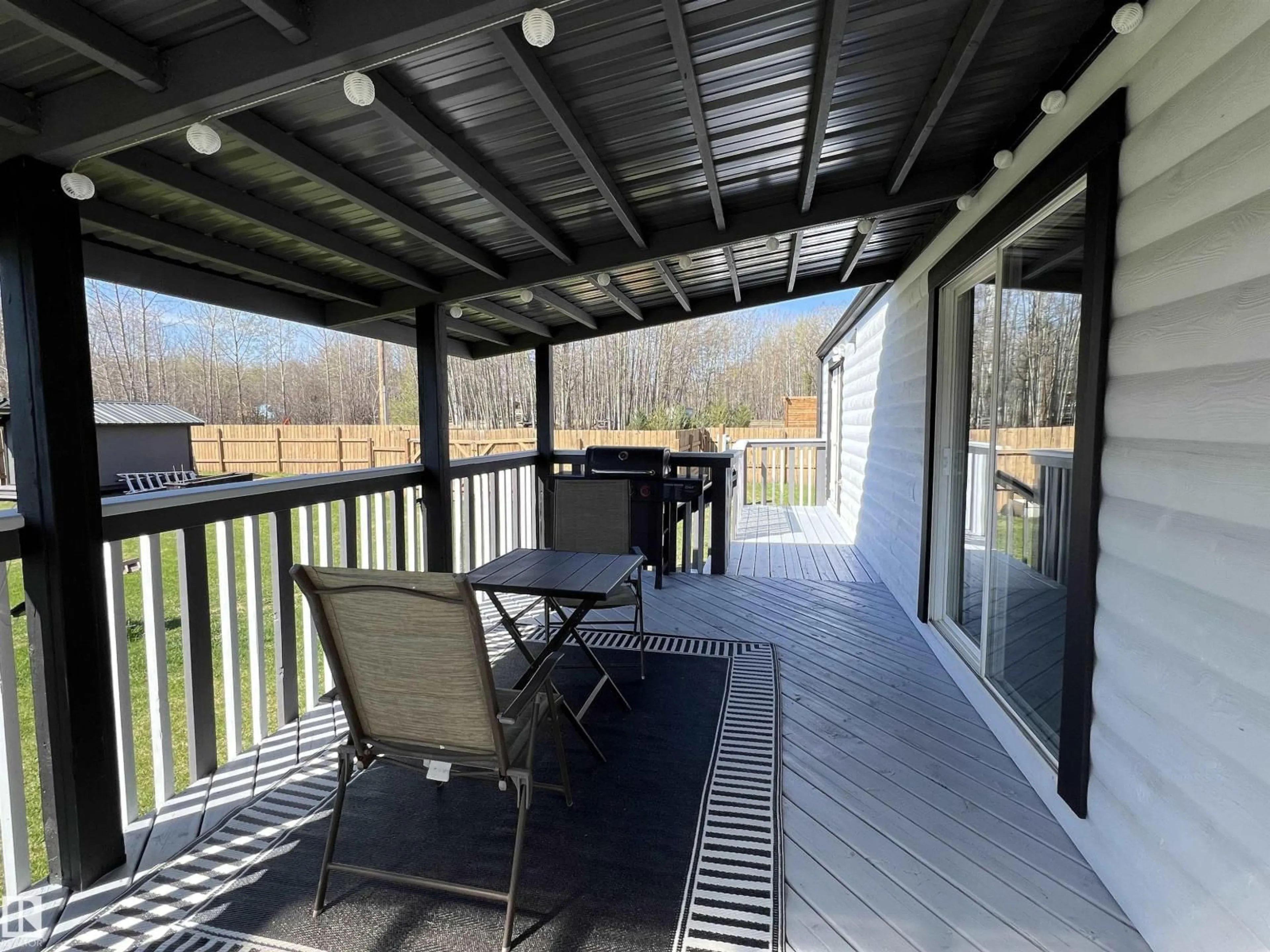 Patio, water/lake/river/ocean view for 4902 50 ST, Buck Creek Alberta T0C0S0