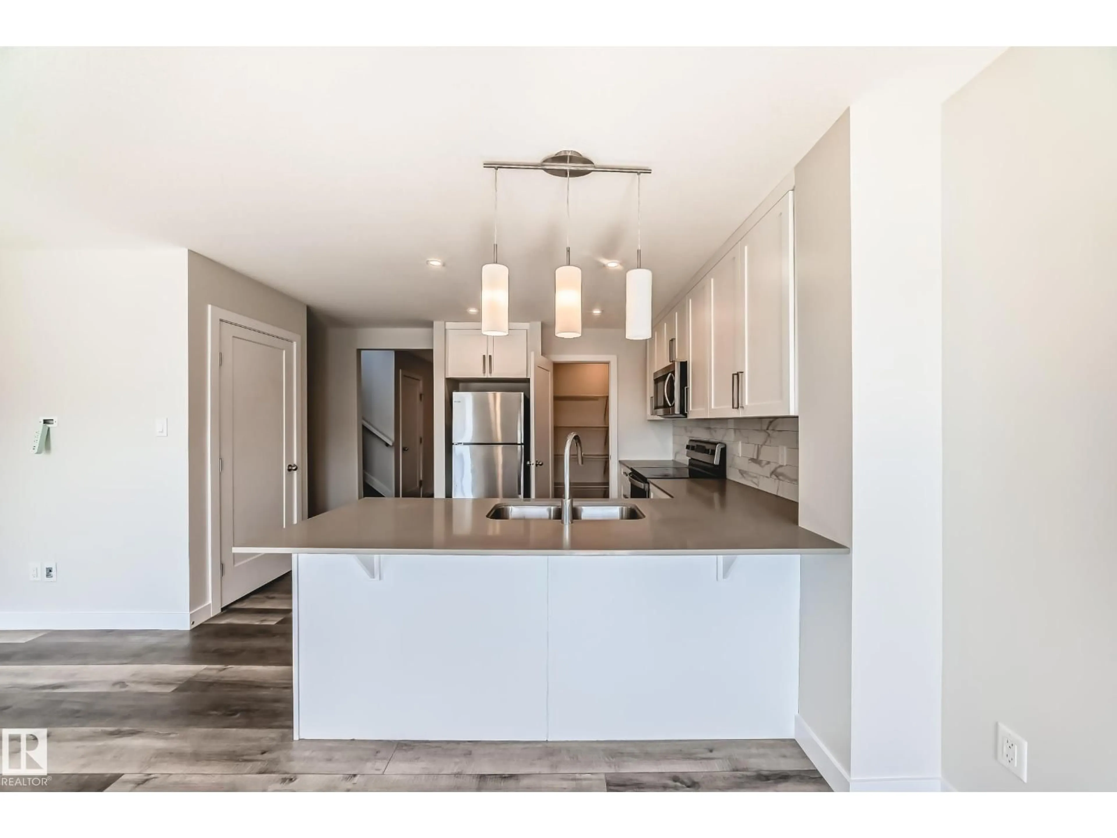 Open concept kitchen, unknown for 55 EBBERS CL, Edmonton Alberta T5Y3Y4