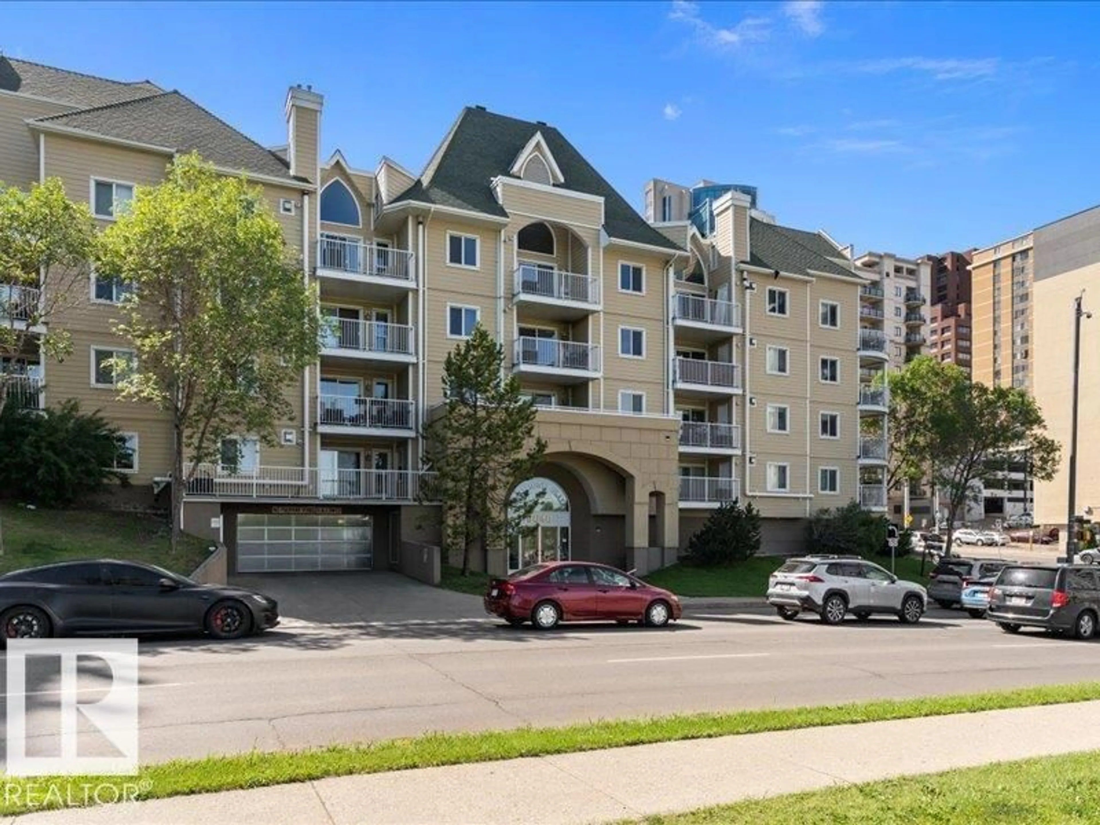 A pic from outside/outdoor area/front of a property/back of a property/a pic from drone, unknown for 204 - 9640 105 ST NW, Edmonton Alberta T5K0Z7