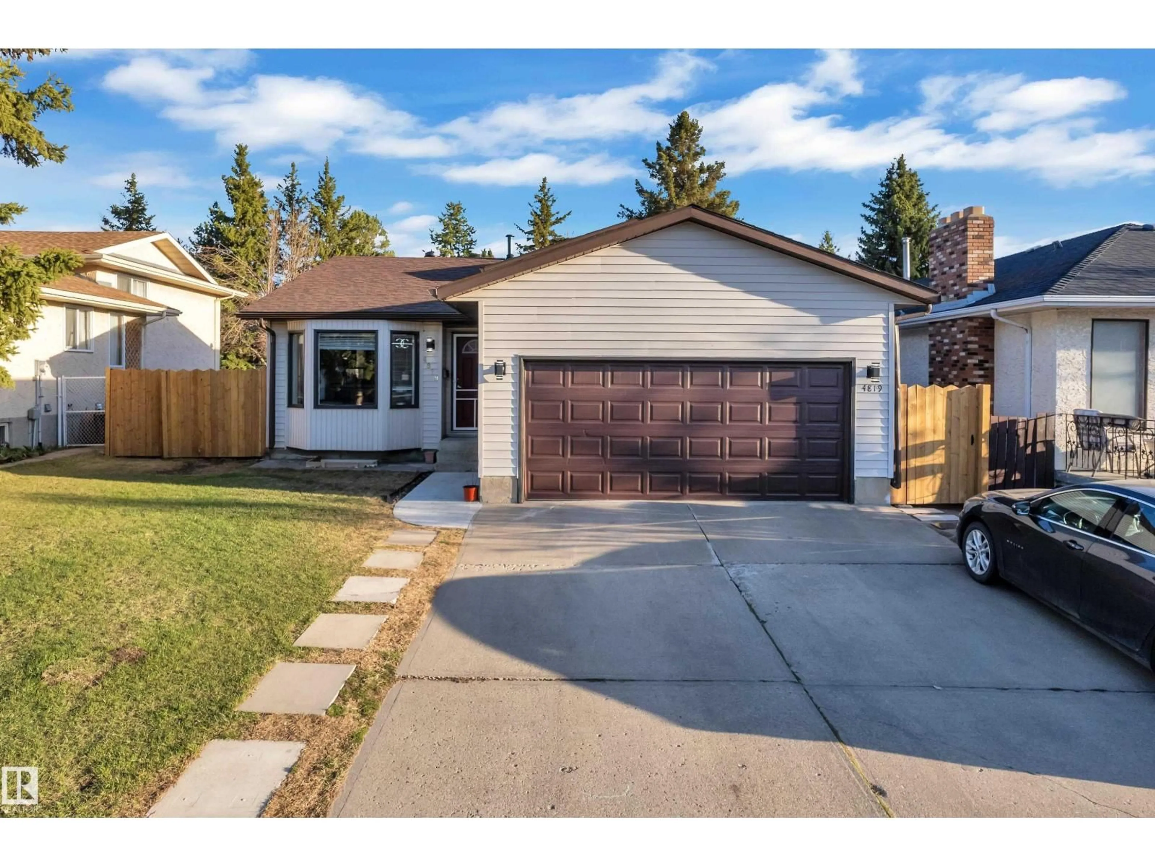 Home with brick exterior material, street for 4819 30 AV, Edmonton Alberta T6L4R4