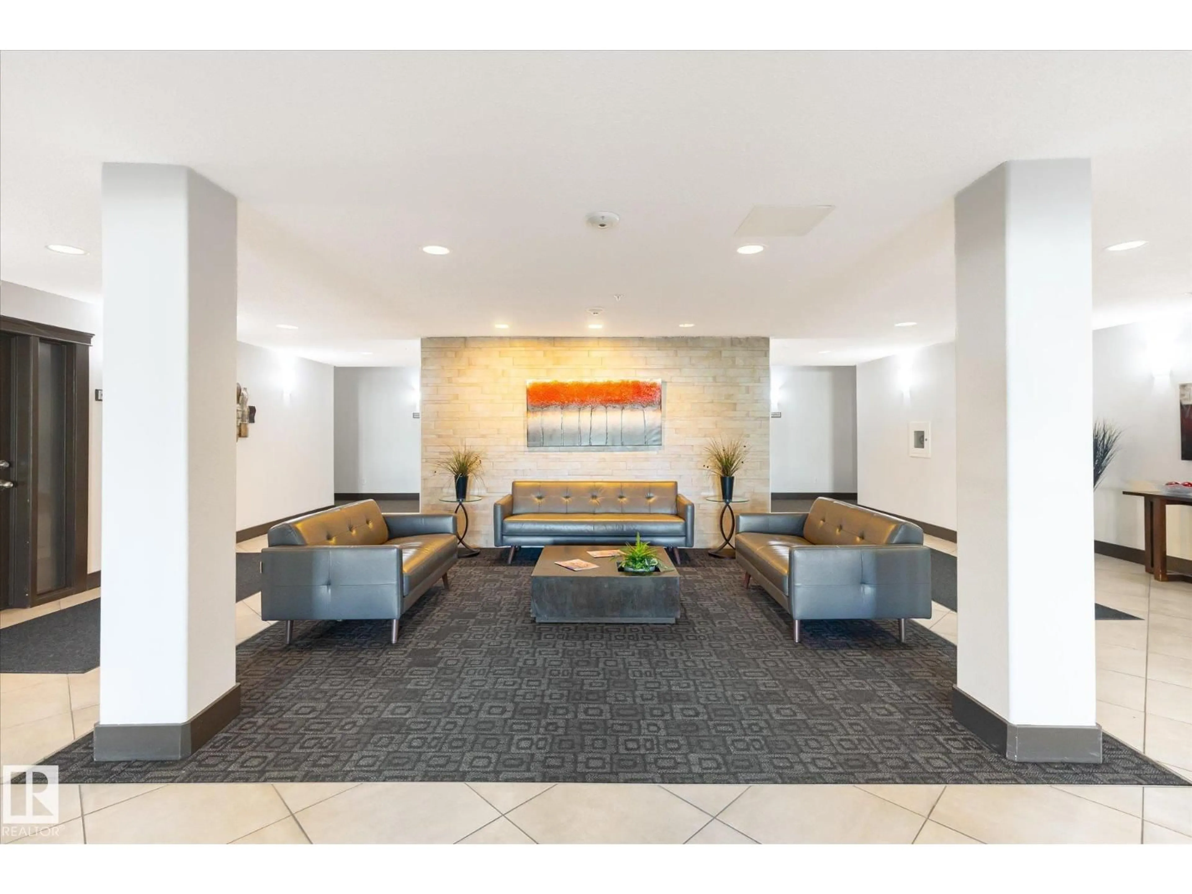 Lobby for 410 - 7909 71 ST NW, Edmonton Alberta T6B3P5