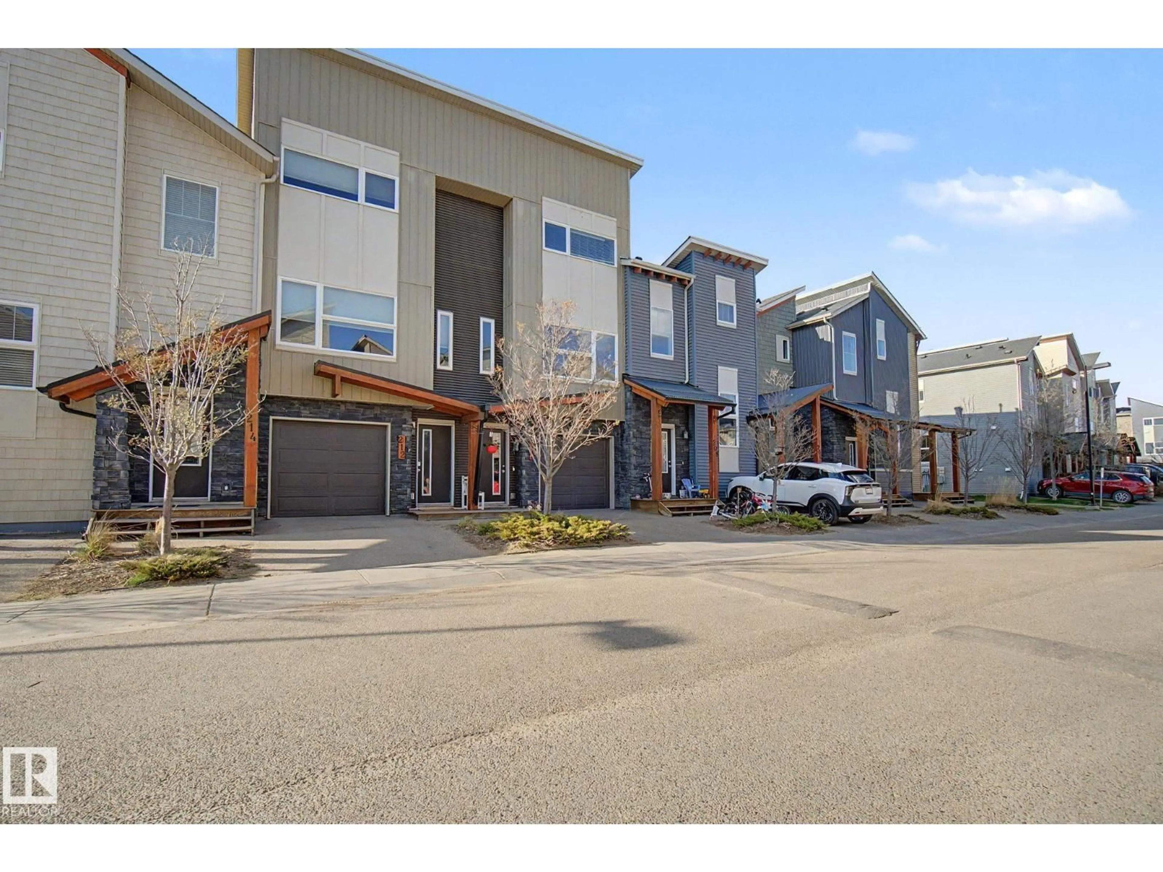 A pic from outside/outdoor area/front of a property/back of a property/a pic from drone, street for 210 SOUTHFORK DR, Leduc Alberta T9E0X1