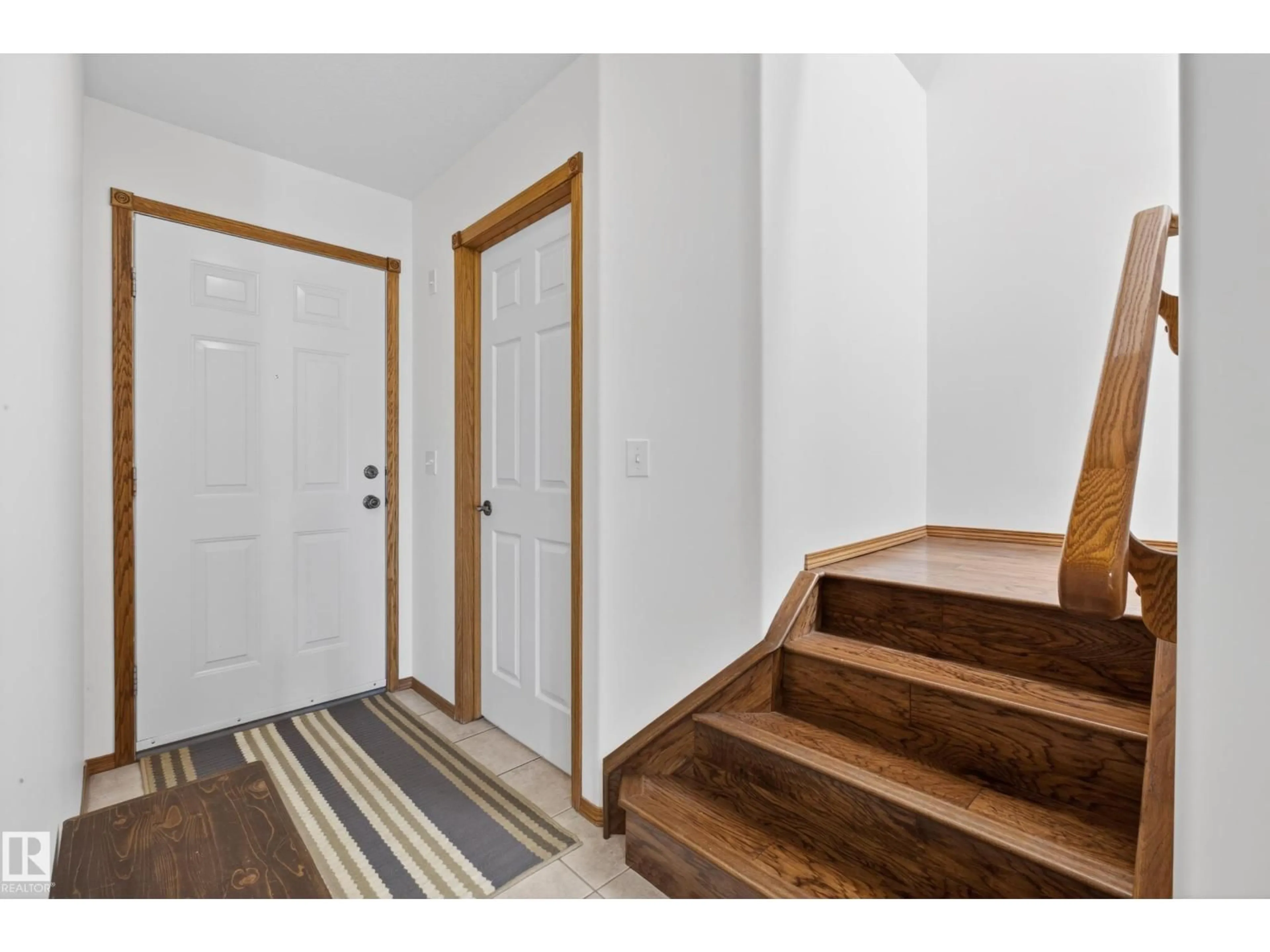 Indoor entryway for #110 - 4302 48 ST, Leduc Alberta T9E8J6