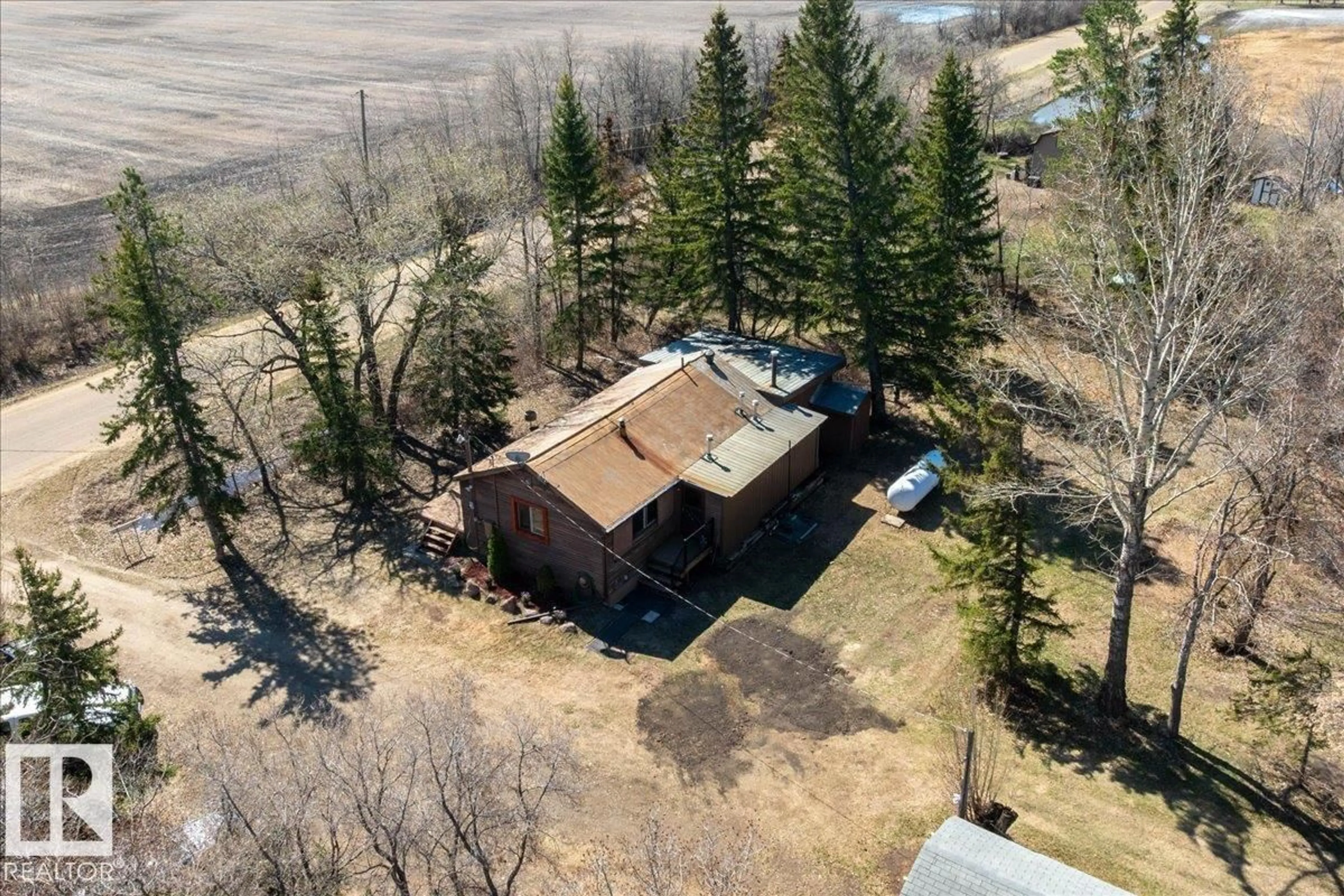 A pic from outside/outdoor area/front of a property/back of a property/a pic from drone, building for 49216 RR 161 A, Rural Beaver County Alberta T0B2C0