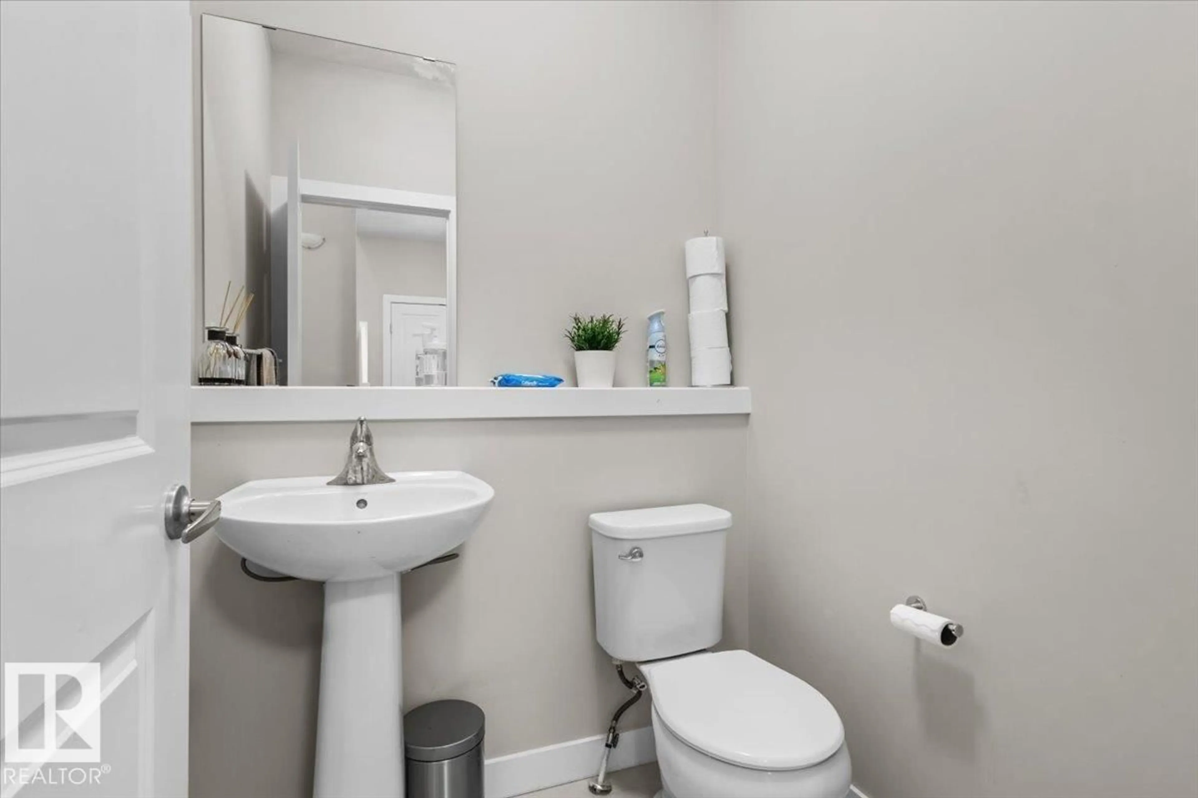 Standard bathroom, unknown for 2847 KOSHAL CR, Edmonton Alberta T6W3J8