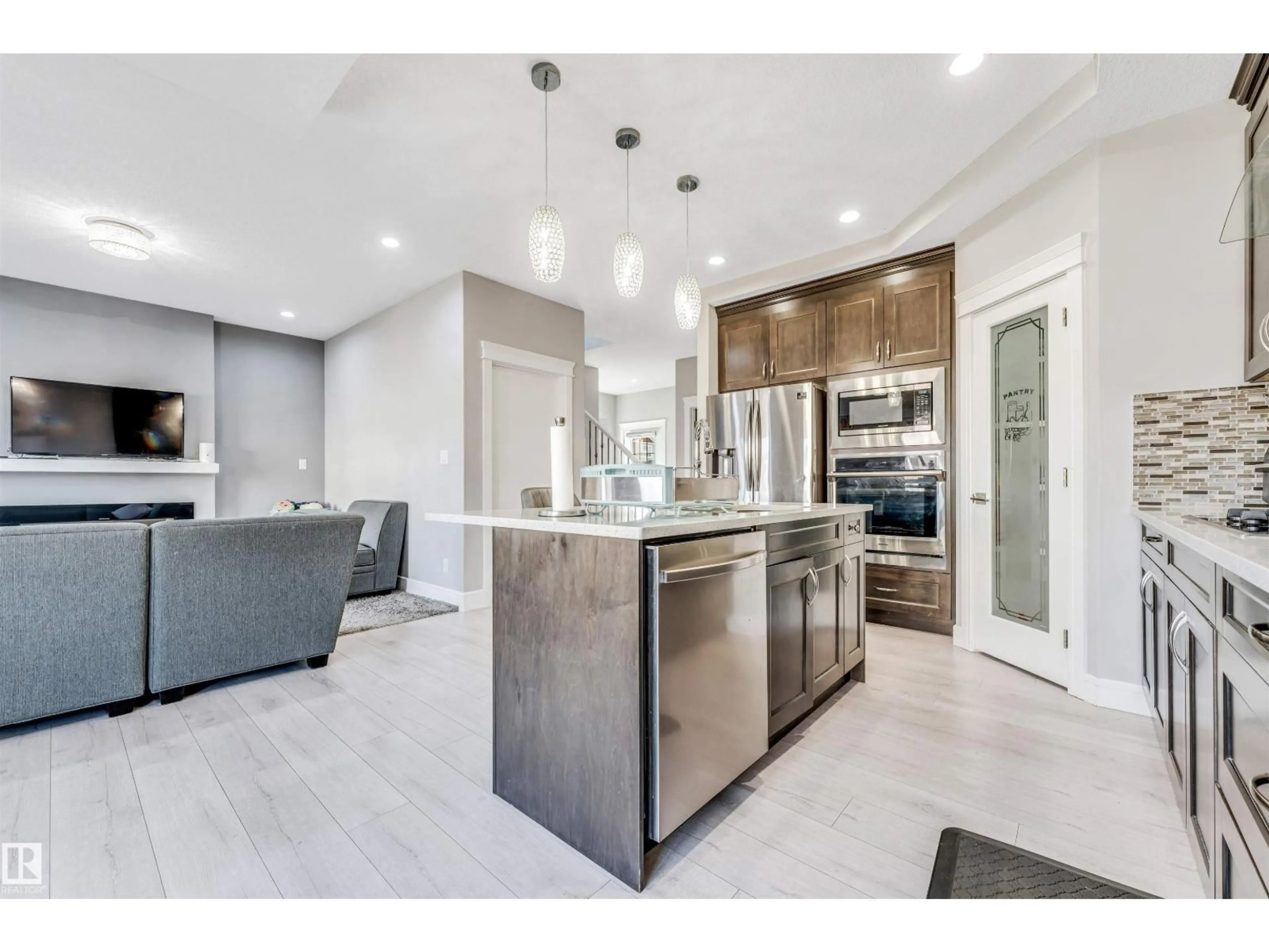 Open concept kitchen, unknown for 1103 29 ST, Edmonton Alberta T6T2H3