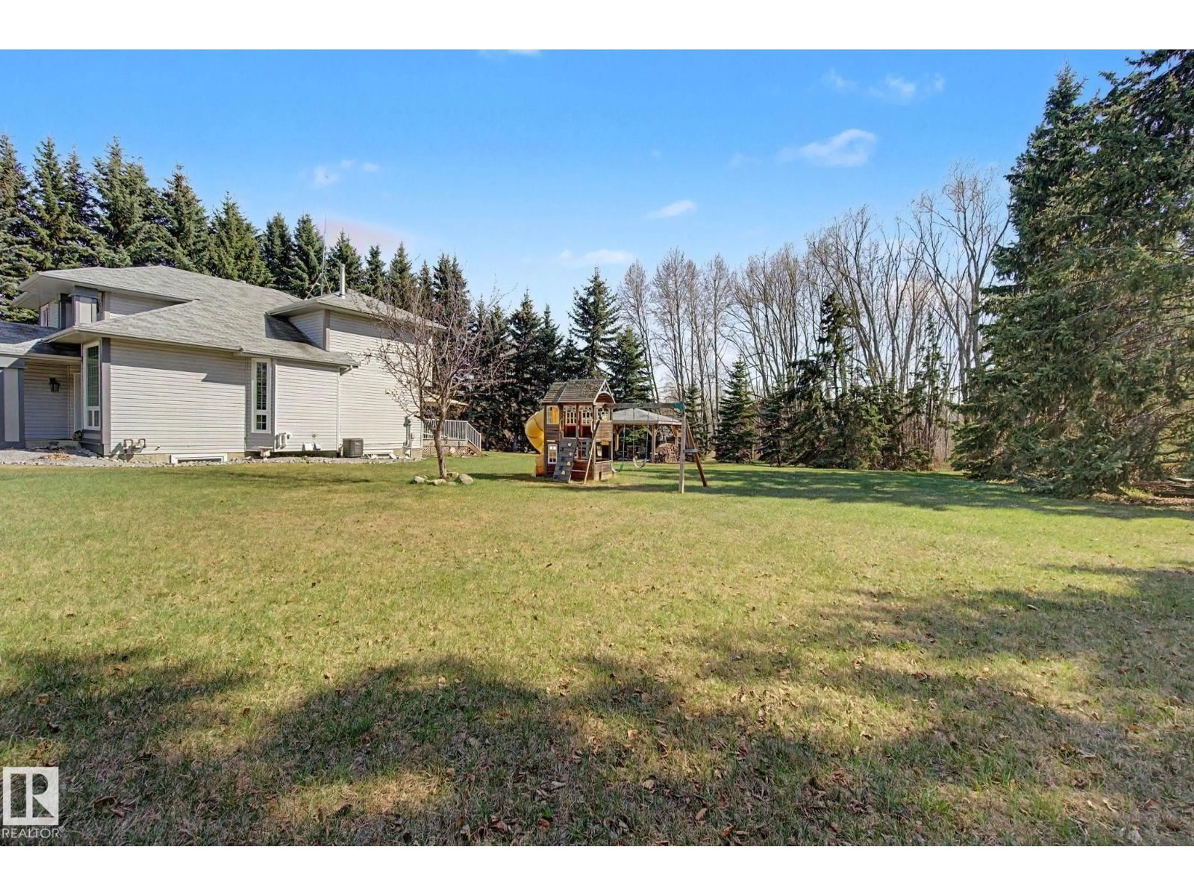A pic from outside/outdoor area/front of a property/back of a property/a pic from drone, unknown for 47 - 26413 TWP ROAD 510, Rural Parkland County Alberta T7Y1E2