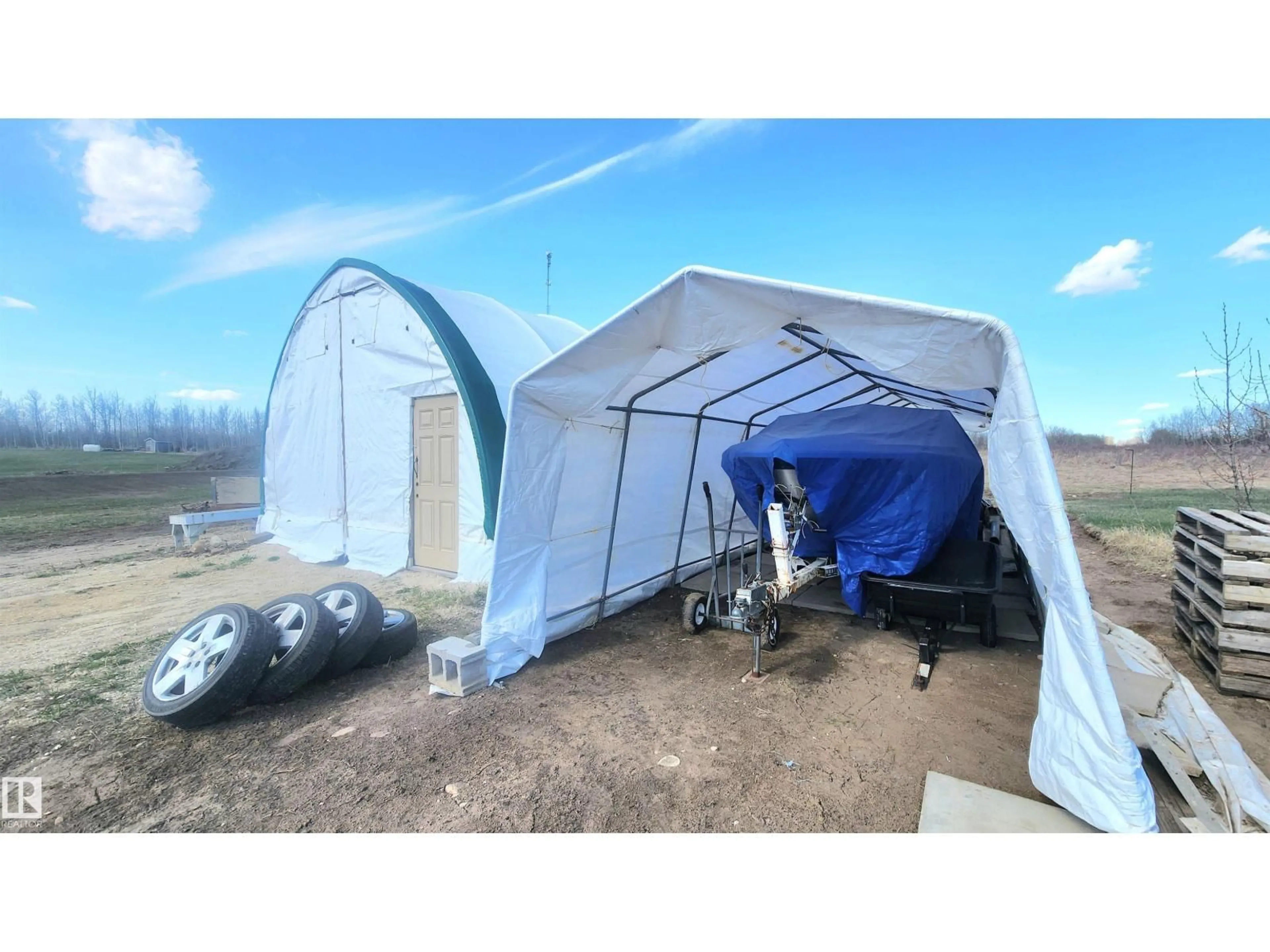 Shed for 97 20120 TWP RD 515, Rural Beaver County Alberta T0B4J1