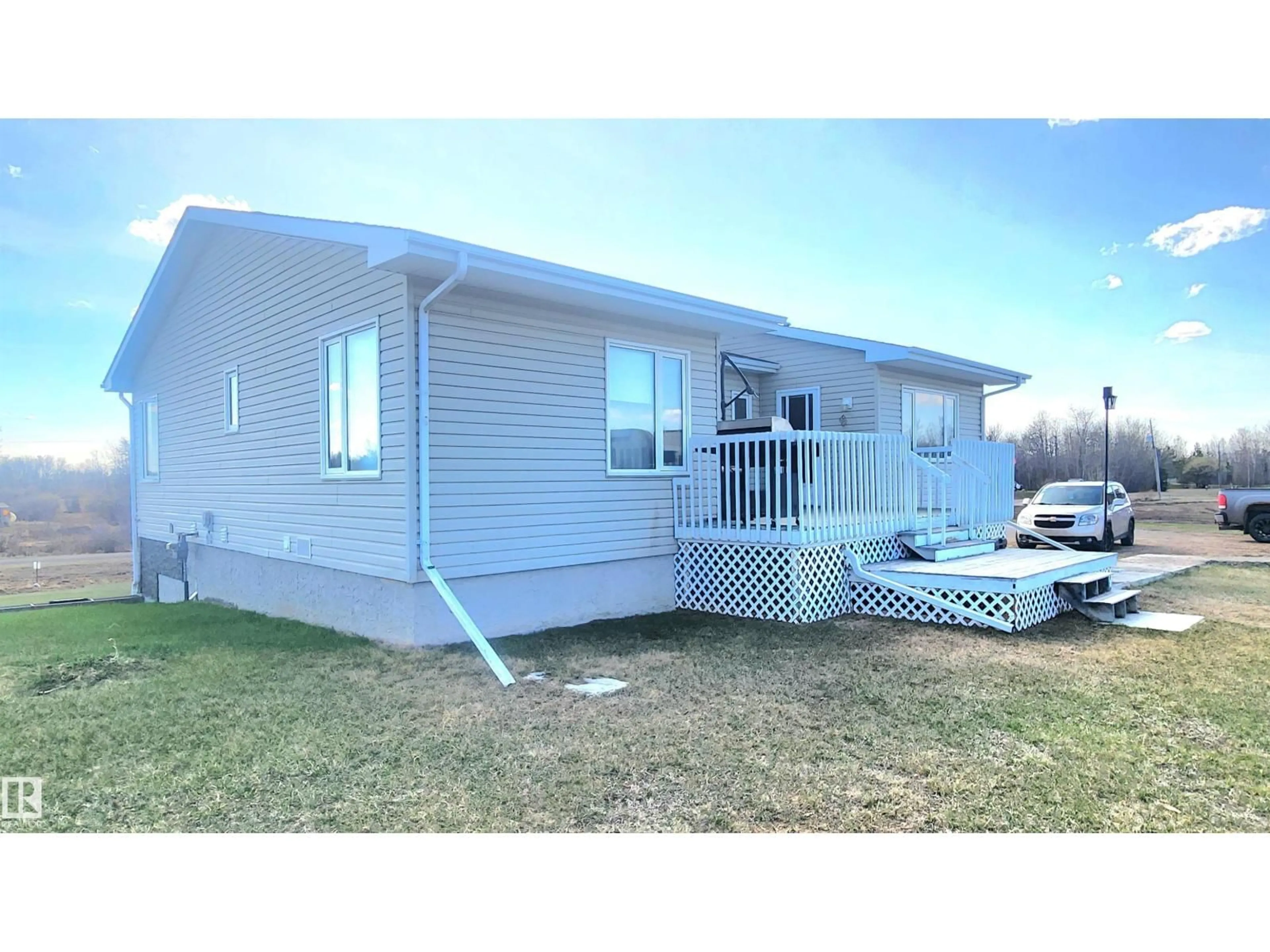 Home with vinyl exterior material, unknown for 97 20120 TWP RD 515, Rural Beaver County Alberta T0B4J1