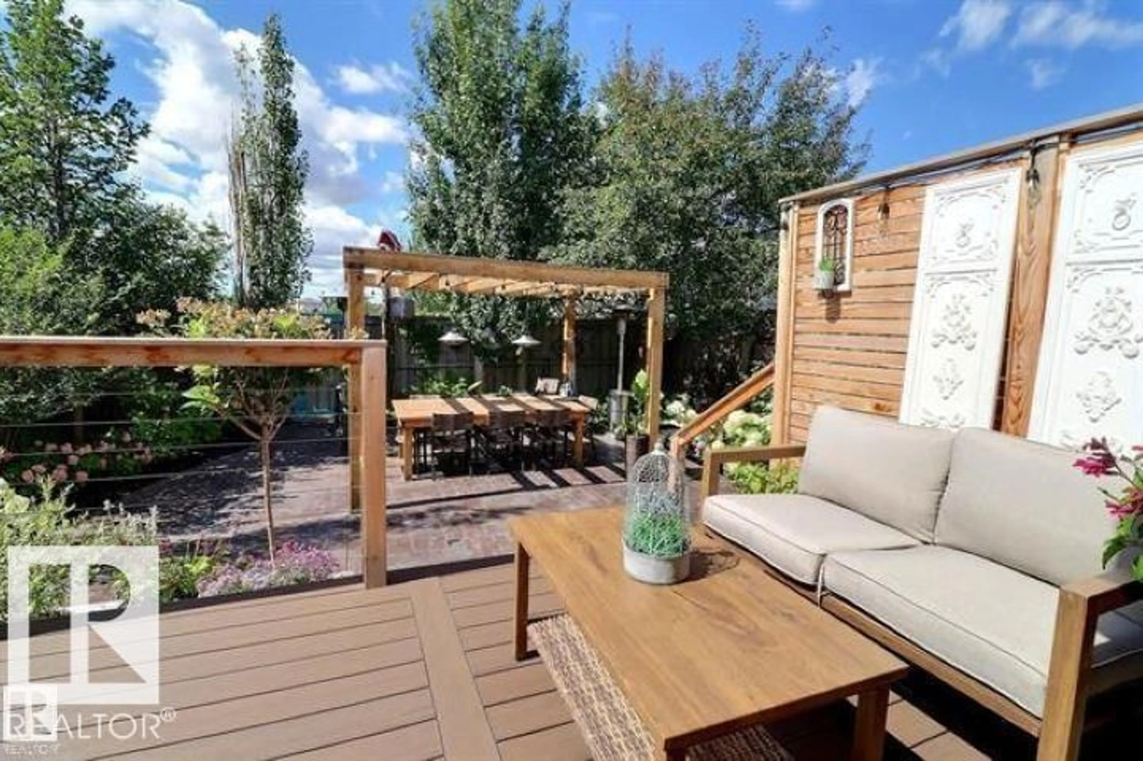 Patio, unknown for 4343 MCMULLEN WY, Edmonton Alberta T6W1N5