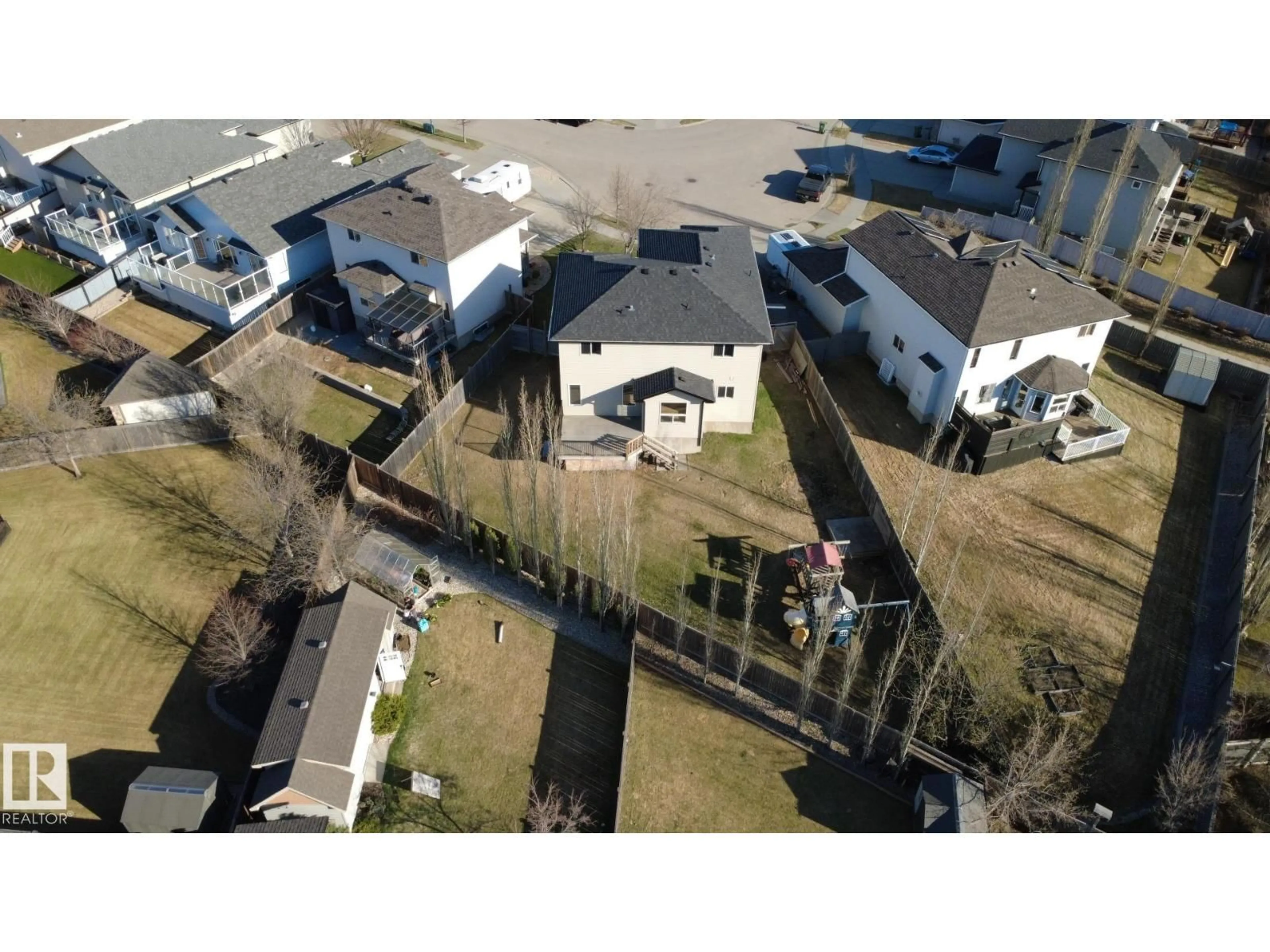 A pic from outside/outdoor area/front of a property/back of a property/a pic from drone, street for 32 CARRIERE CR, Beaumont Alberta T4X0A8