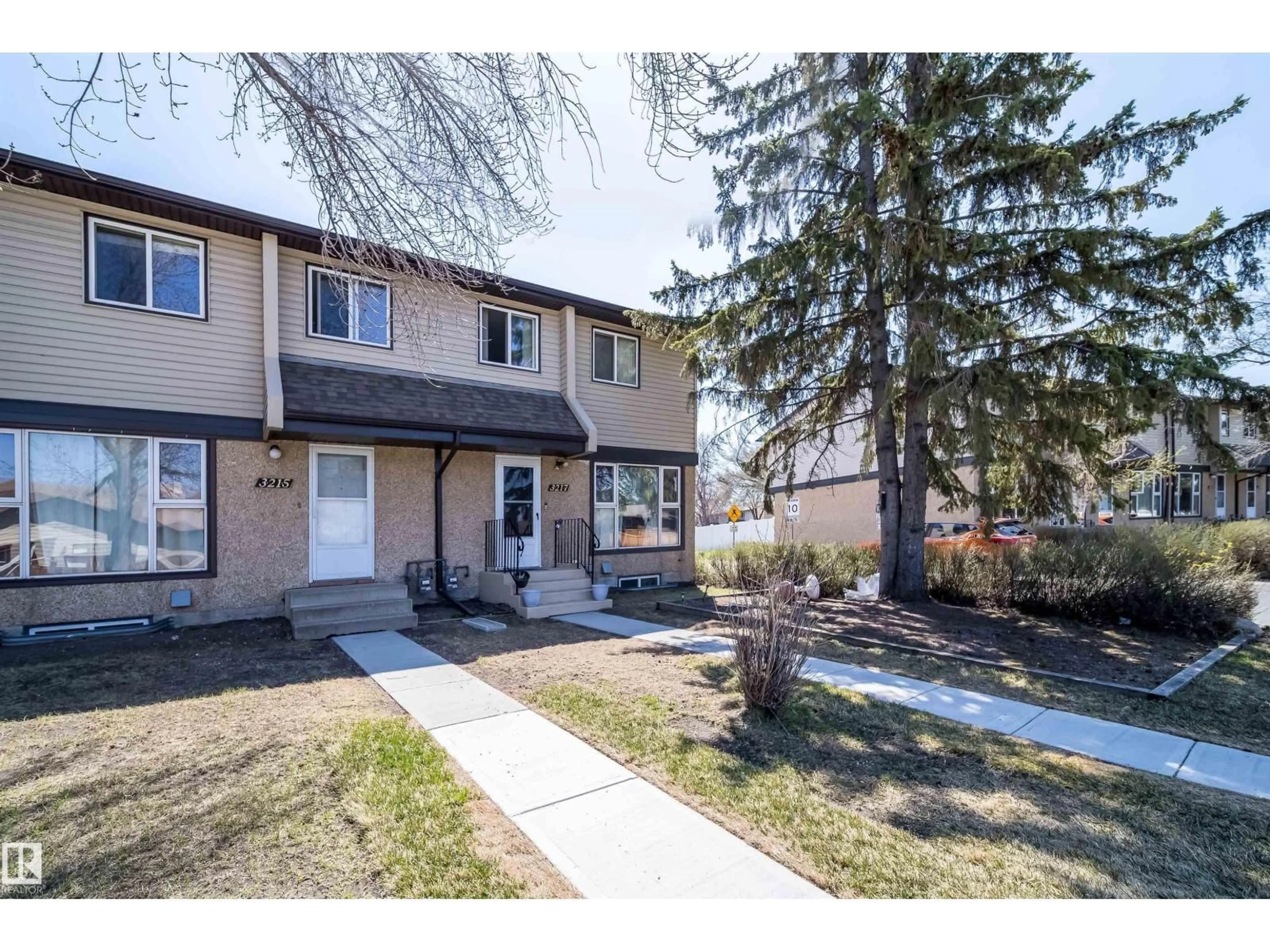 Unknown for 3217 142 AV, Edmonton Alberta T5Y1H9