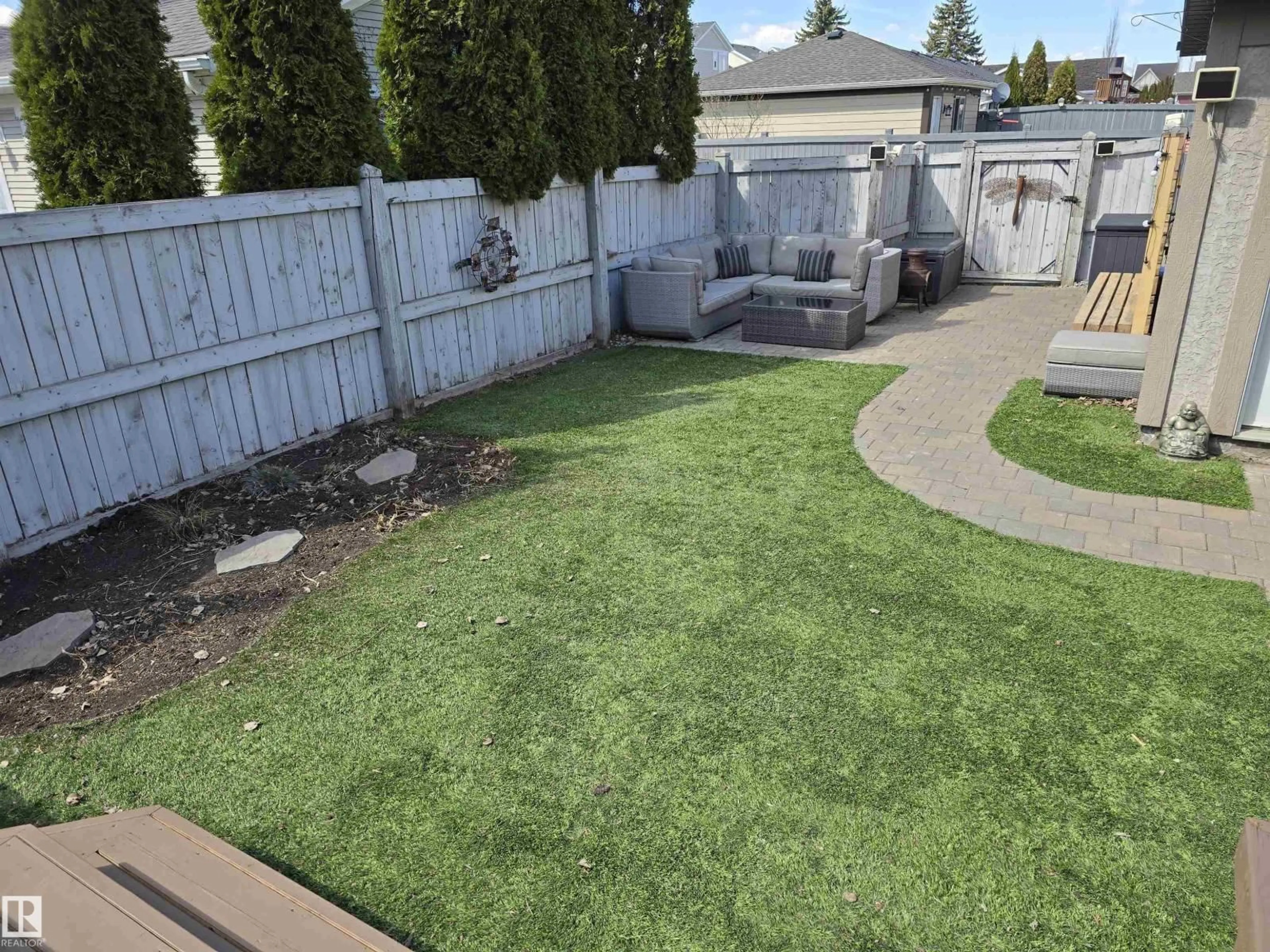 A pic from outside/outdoor area/front of a property/back of a property/a pic from drone, street for 1205 COLONEL STONE AV NW, Edmonton Alberta T5E0E4