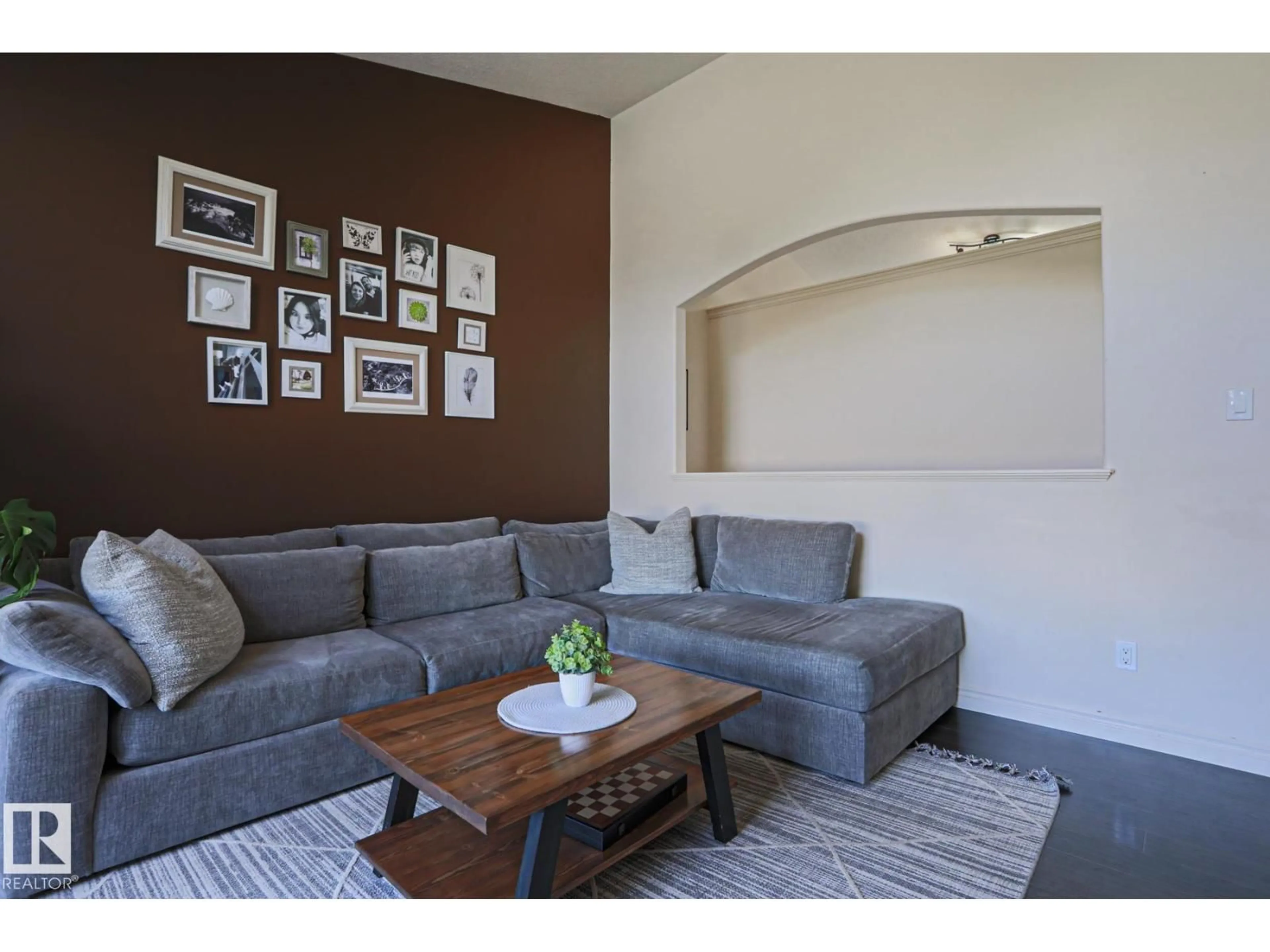 Living room with furniture, unknown for 737 LAKESIDE DR, Rural Parkland County Alberta T7Z2V7