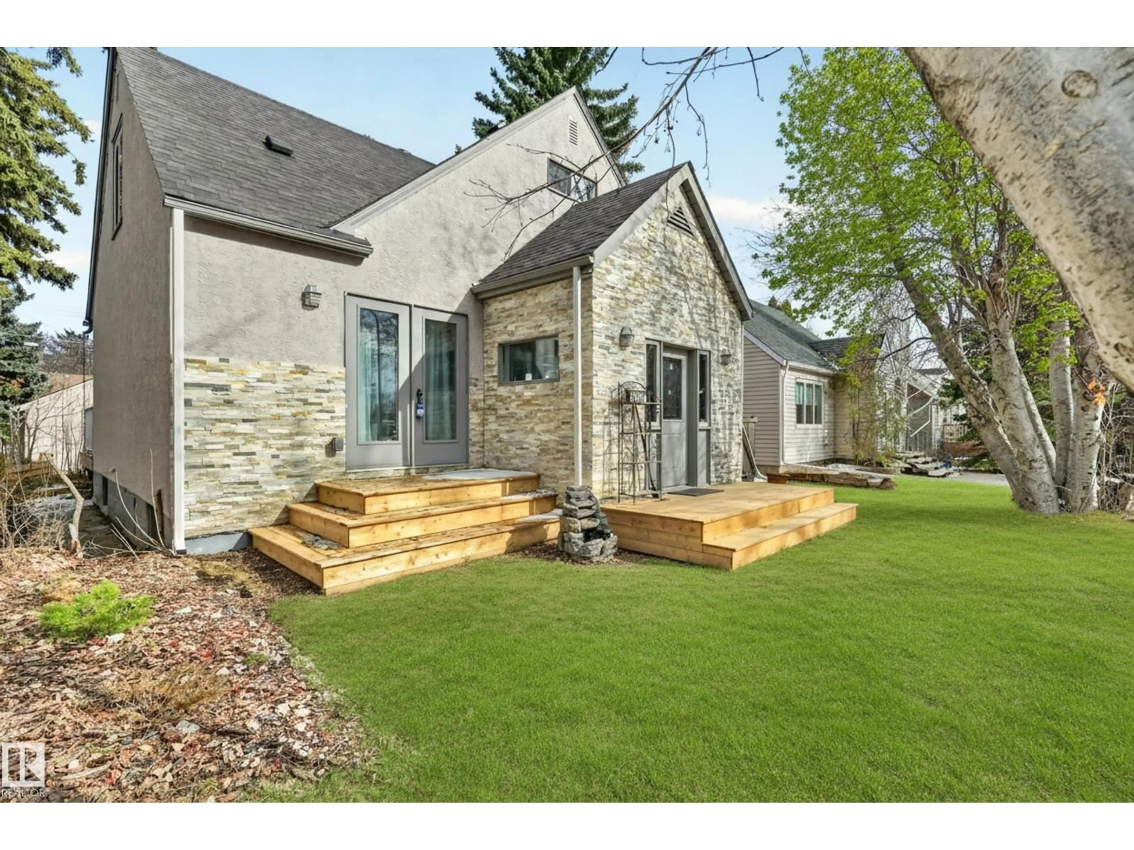 Home with brick exterior material, unknown for NW - 6807 112A ST, Edmonton Alberta T6H3K5