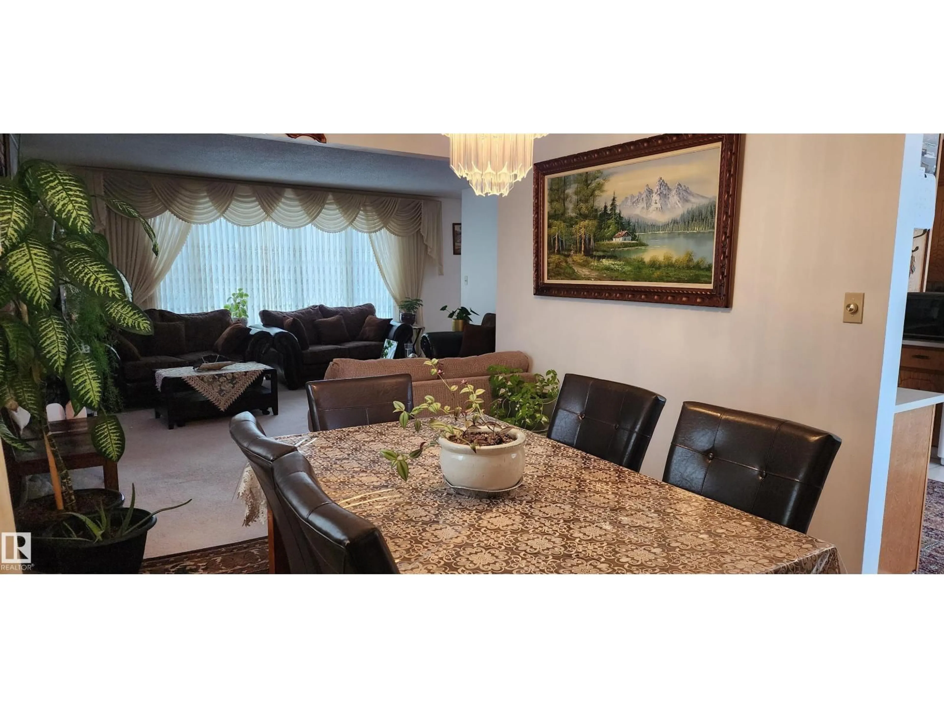 Dining room, unknown for NW - 11035 166 AV, Edmonton Alberta T5X1Y2