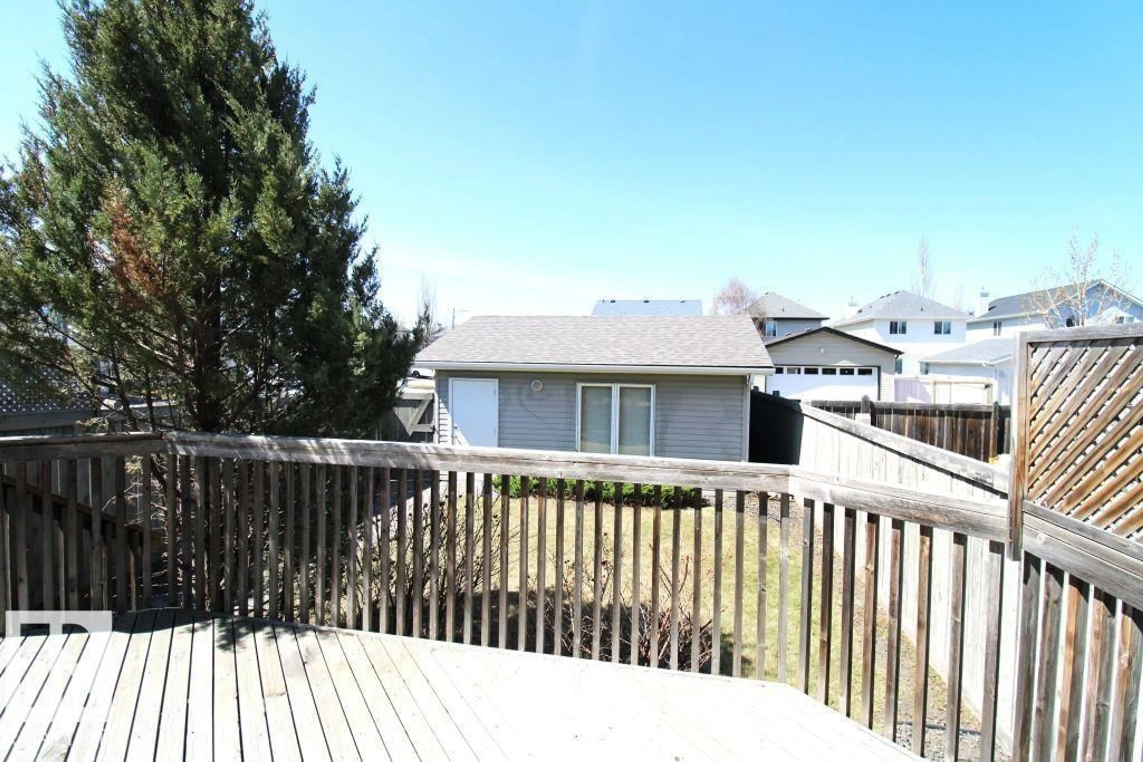 Unknown for 744 88 ST, Edmonton Alberta T6X1C4