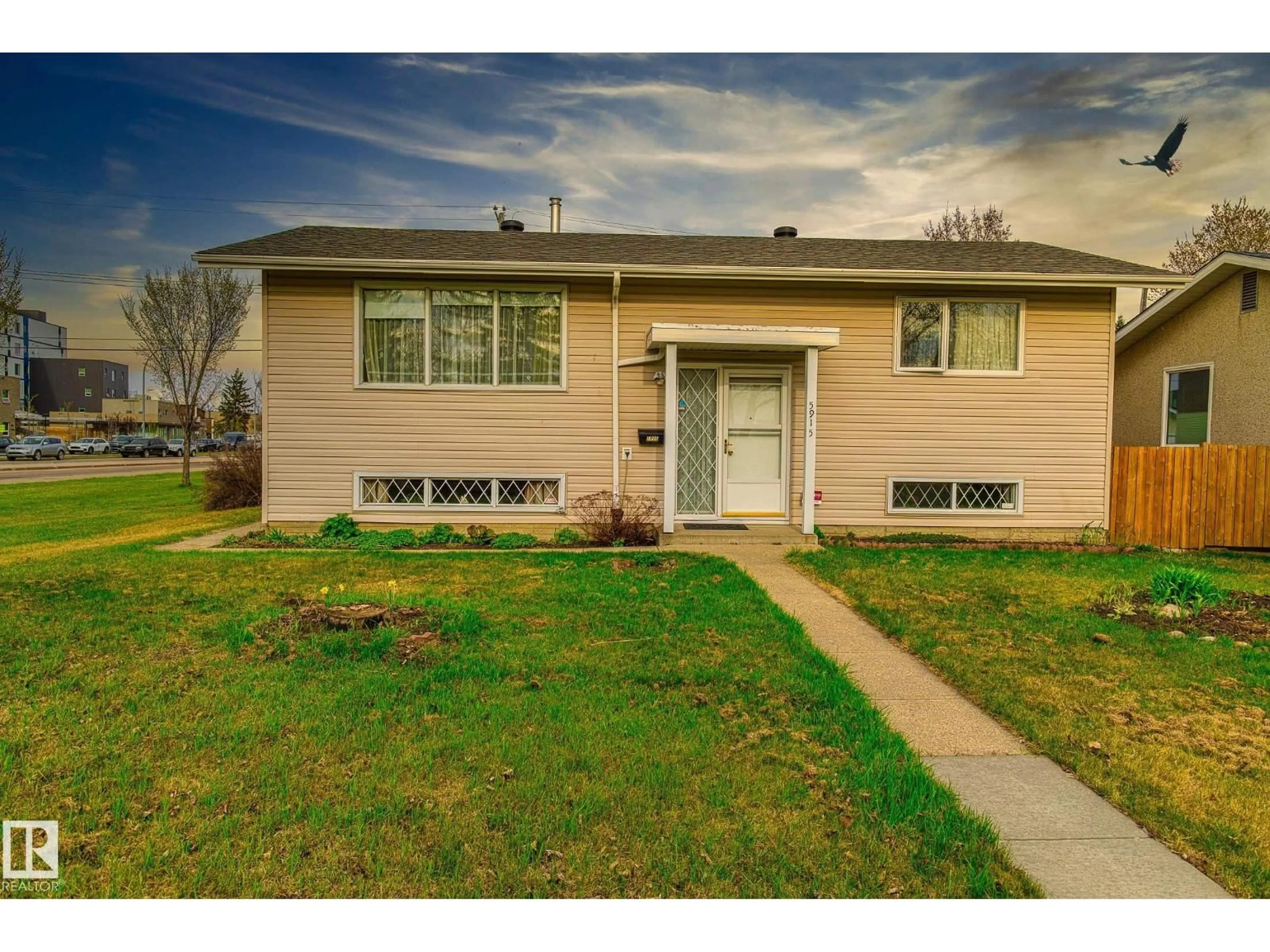 Home with vinyl exterior material, street for 5915 115 ST, Edmonton Alberta T6H3P6